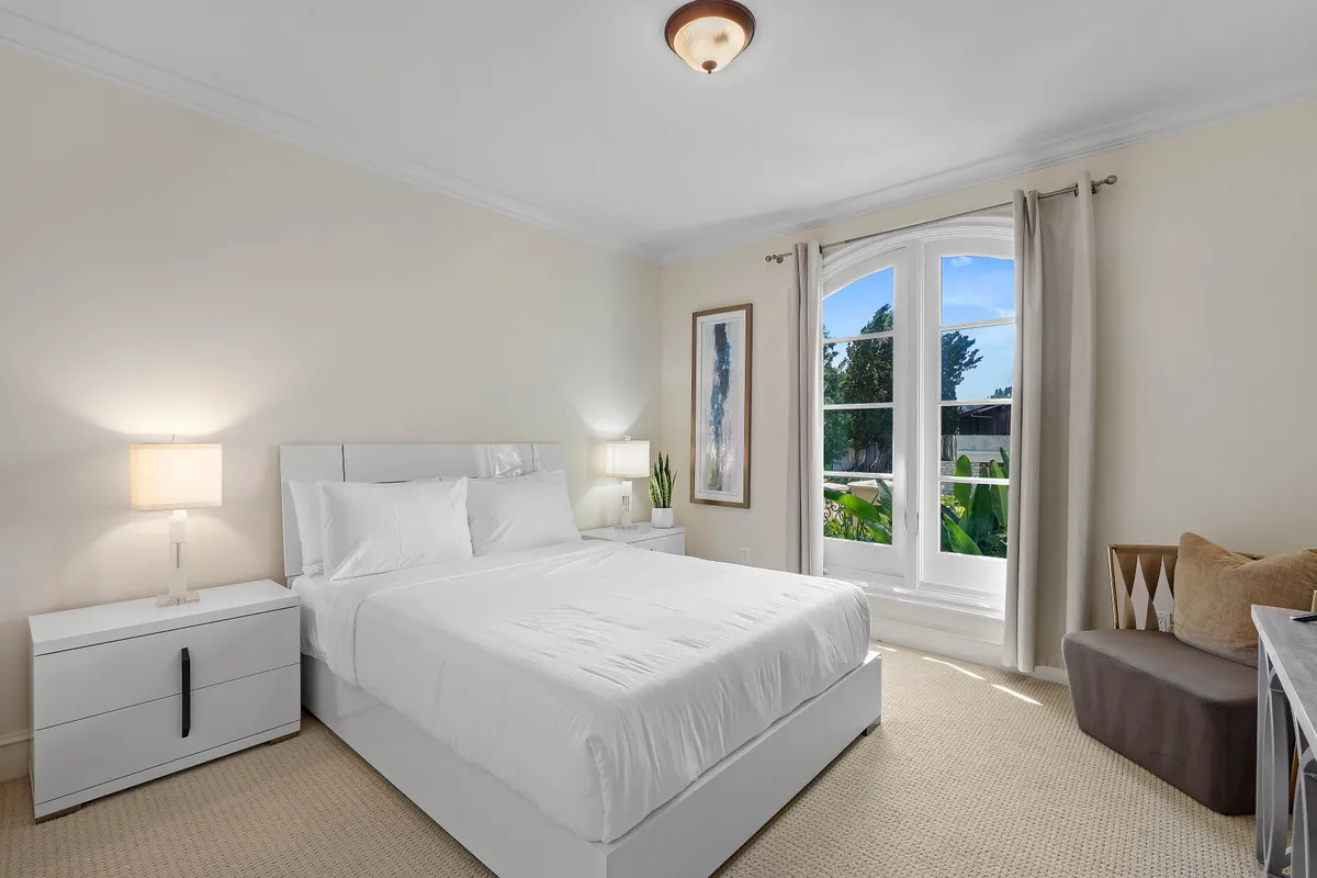 Bedroom 4 image