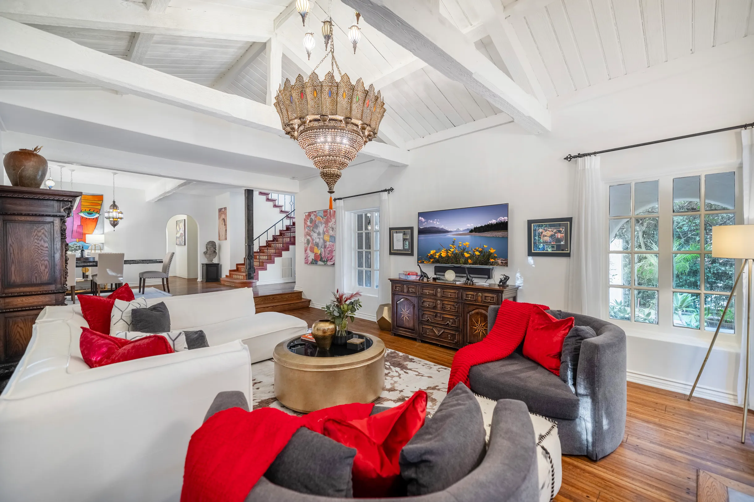 Wander West Hollywood Vale #33