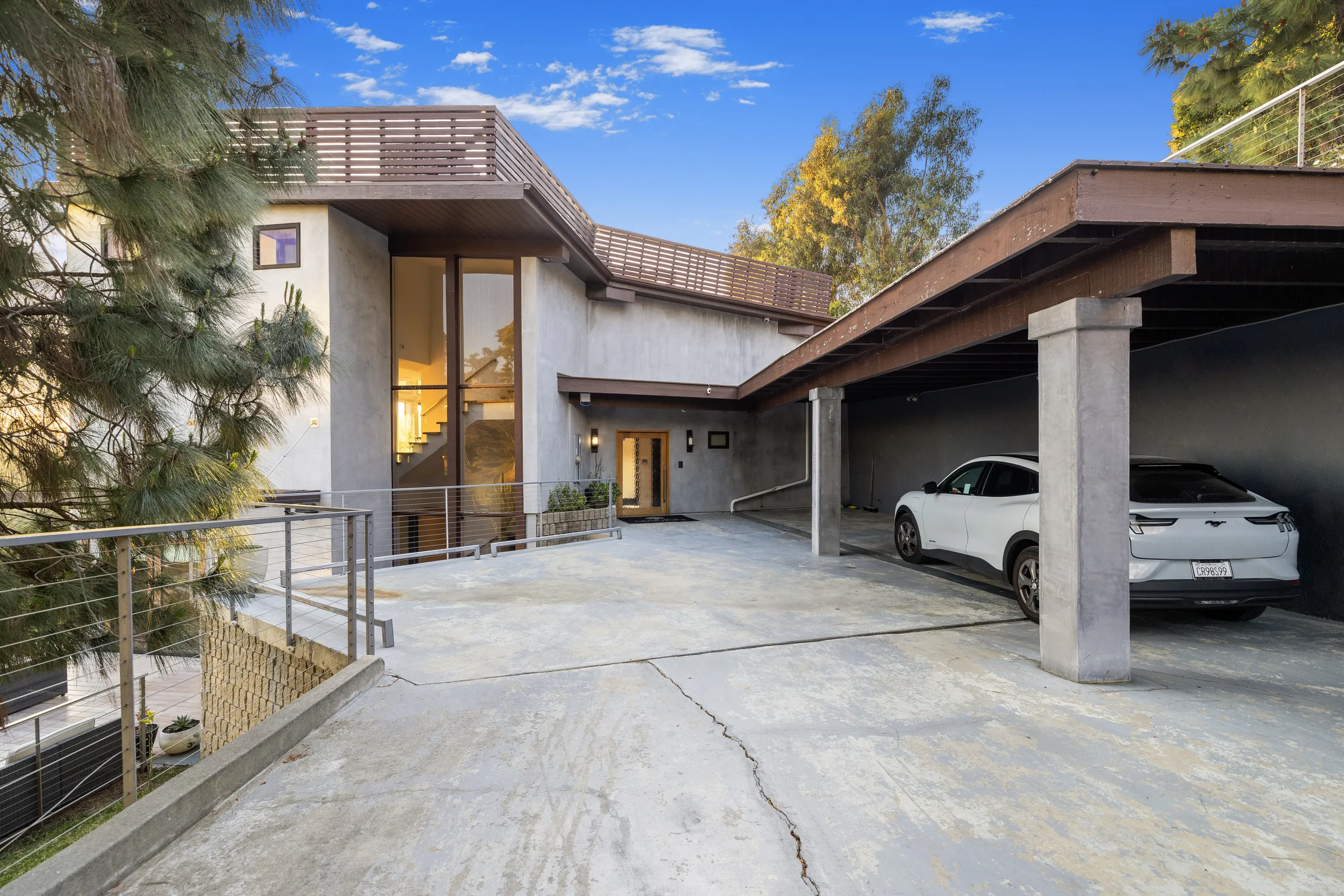 Wander Beverly Hills Skyridge #5