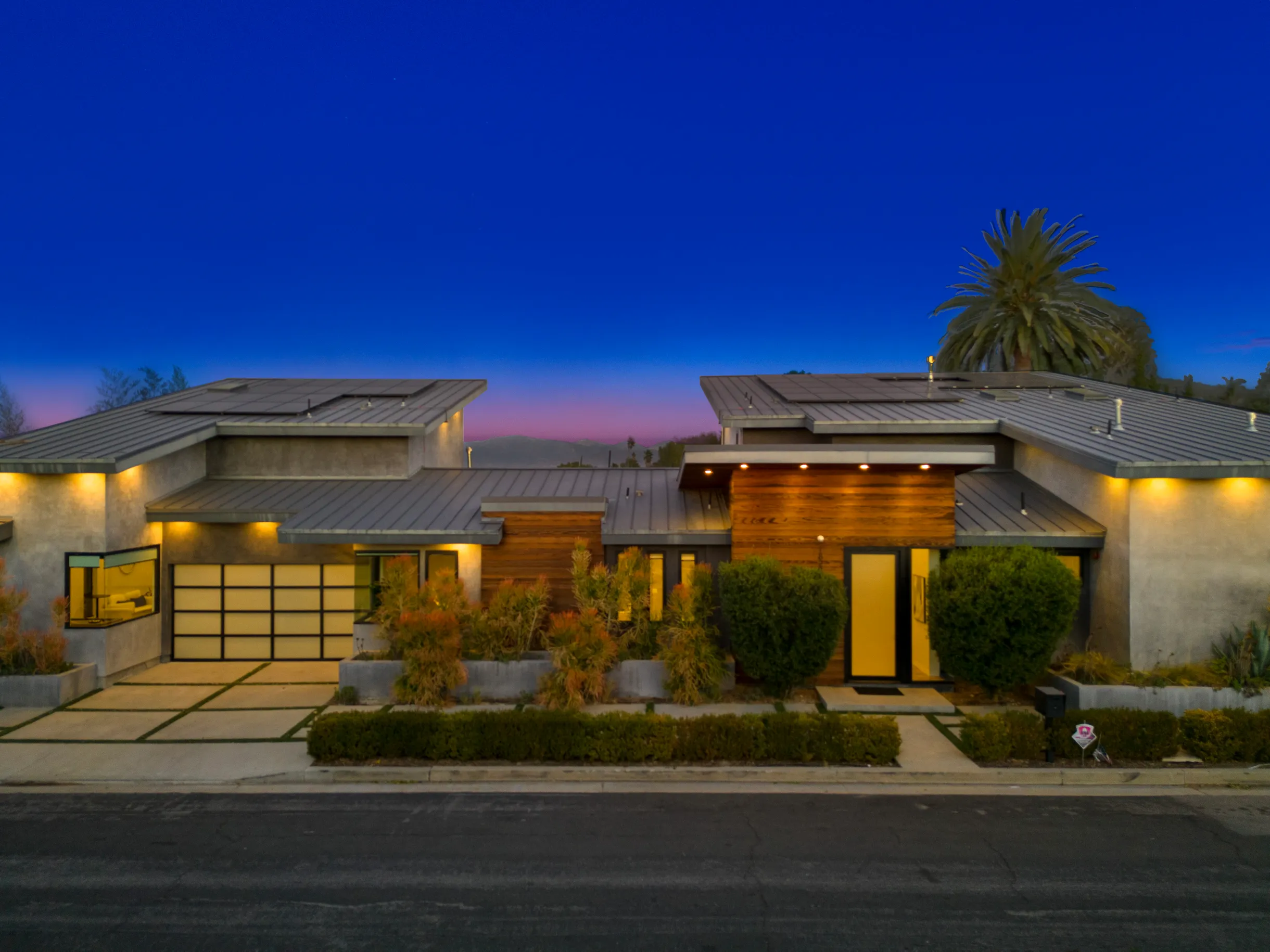 Wander Tarzana Skyline #33