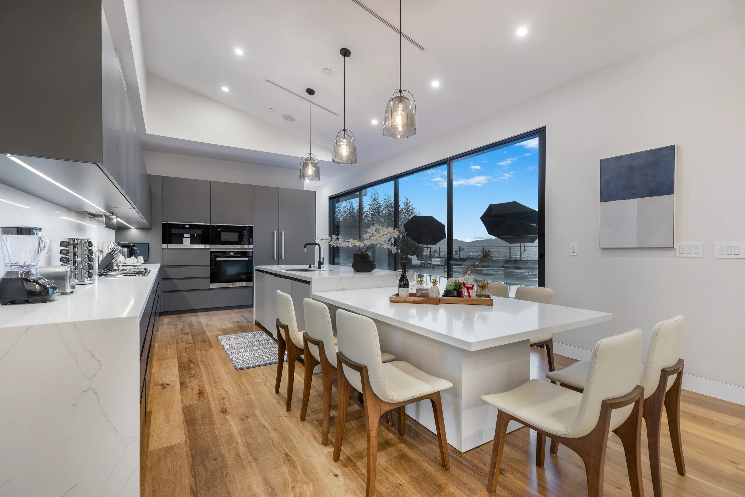 Wander Tarzana Skyline #34