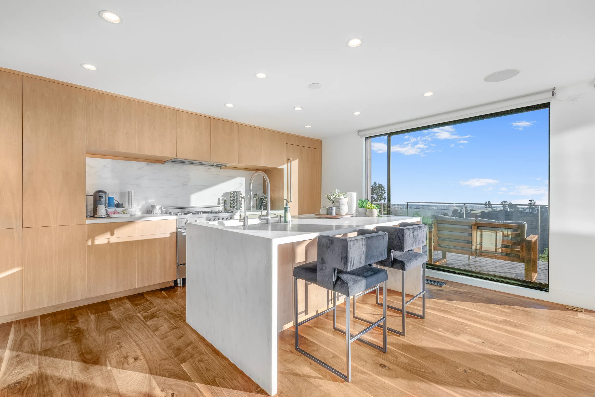 Wander Beverly Hills Skyridge #10