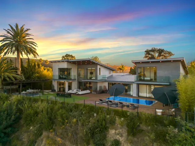 Wander Tarzana Skyline #4