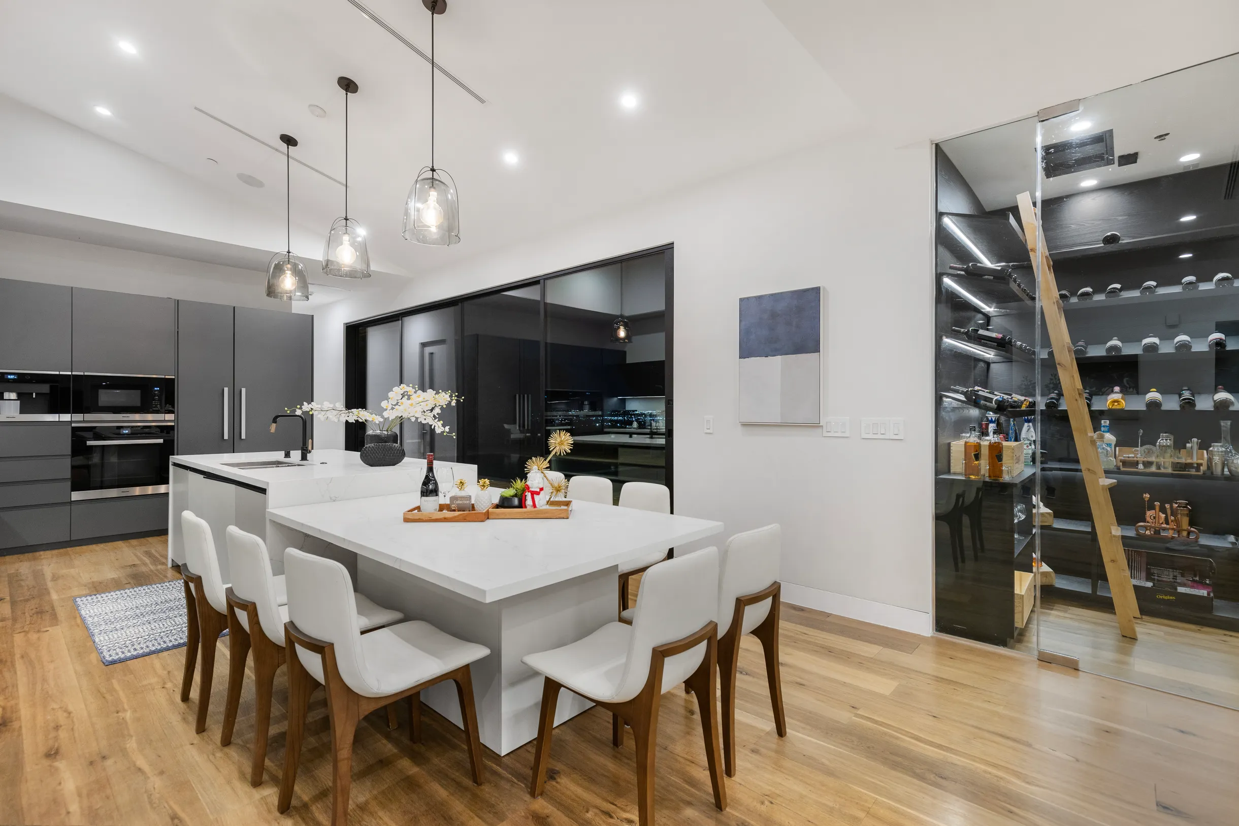 Wander Tarzana Skyline #6