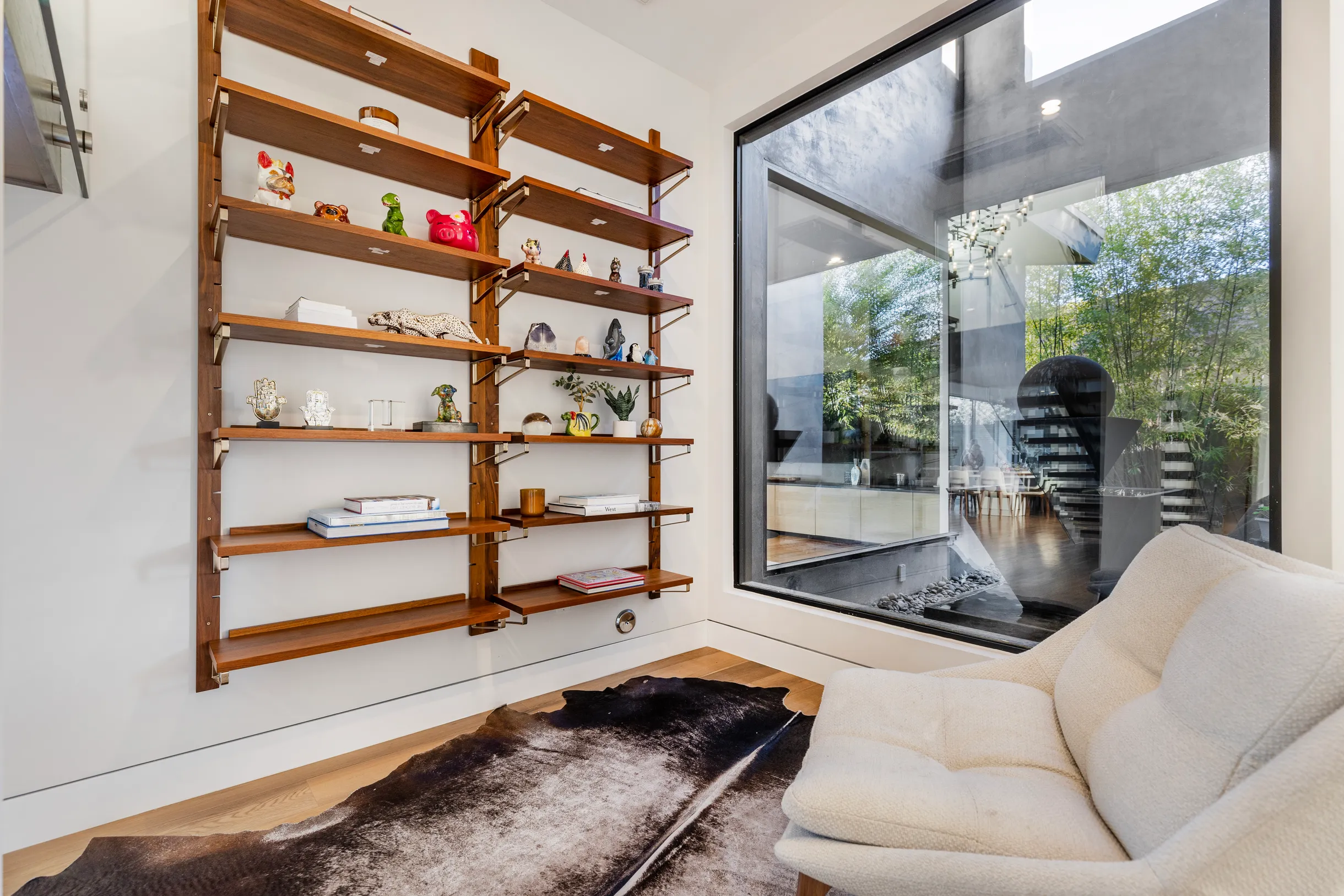 Wander Tarzana Skyline #35