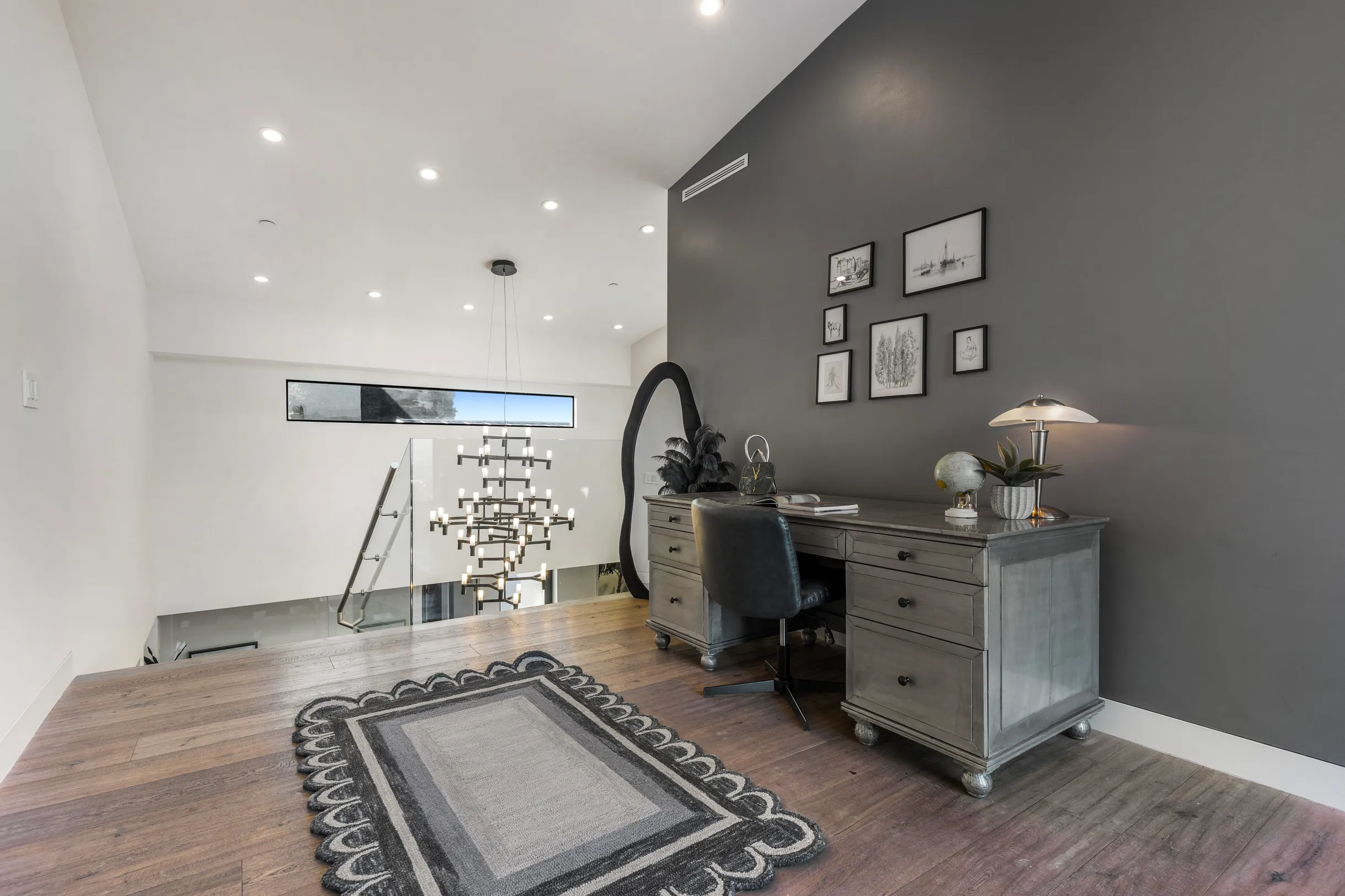 Wander Tarzana Skyline #40