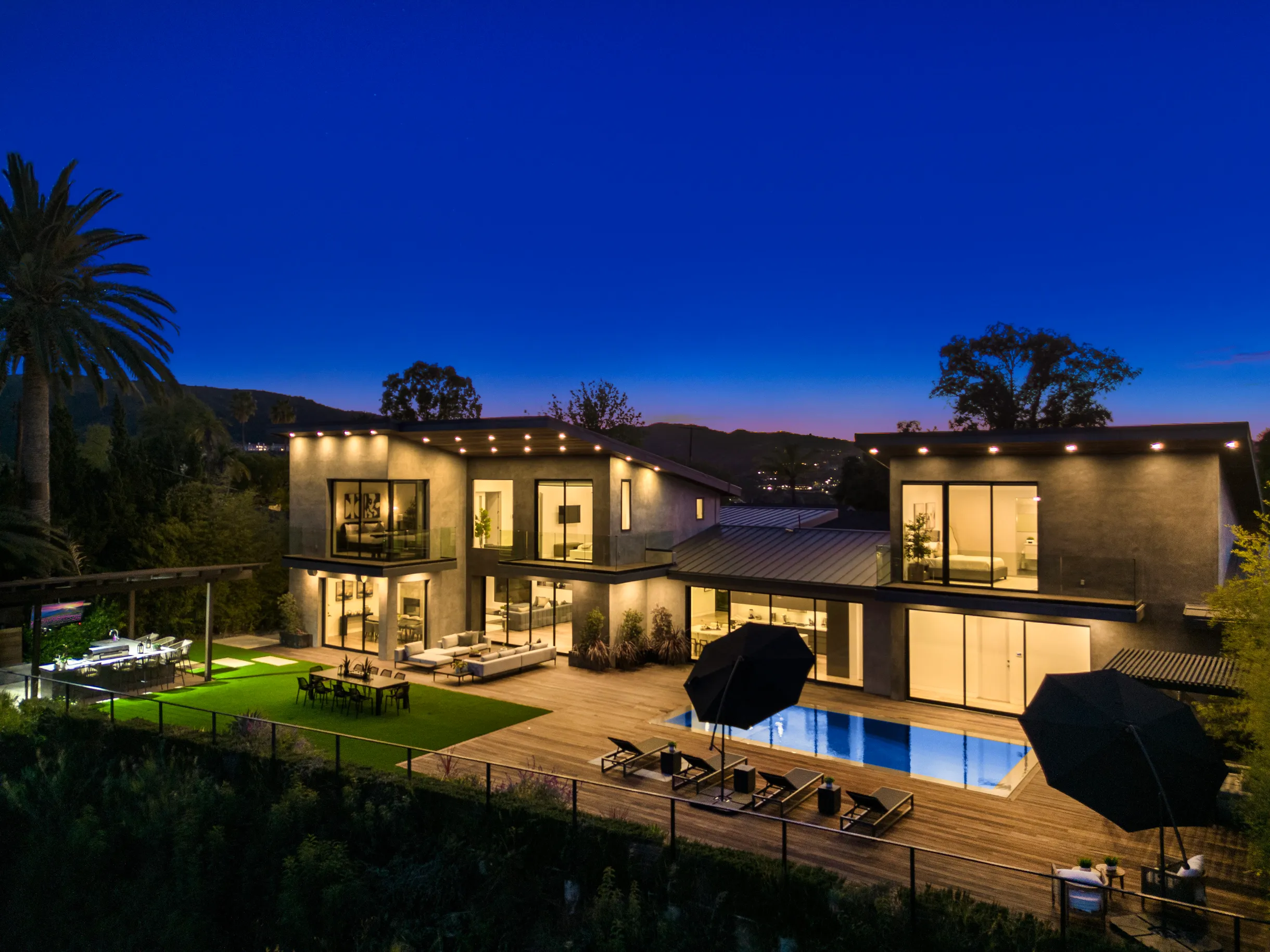 Wander Tarzana Skyline #41