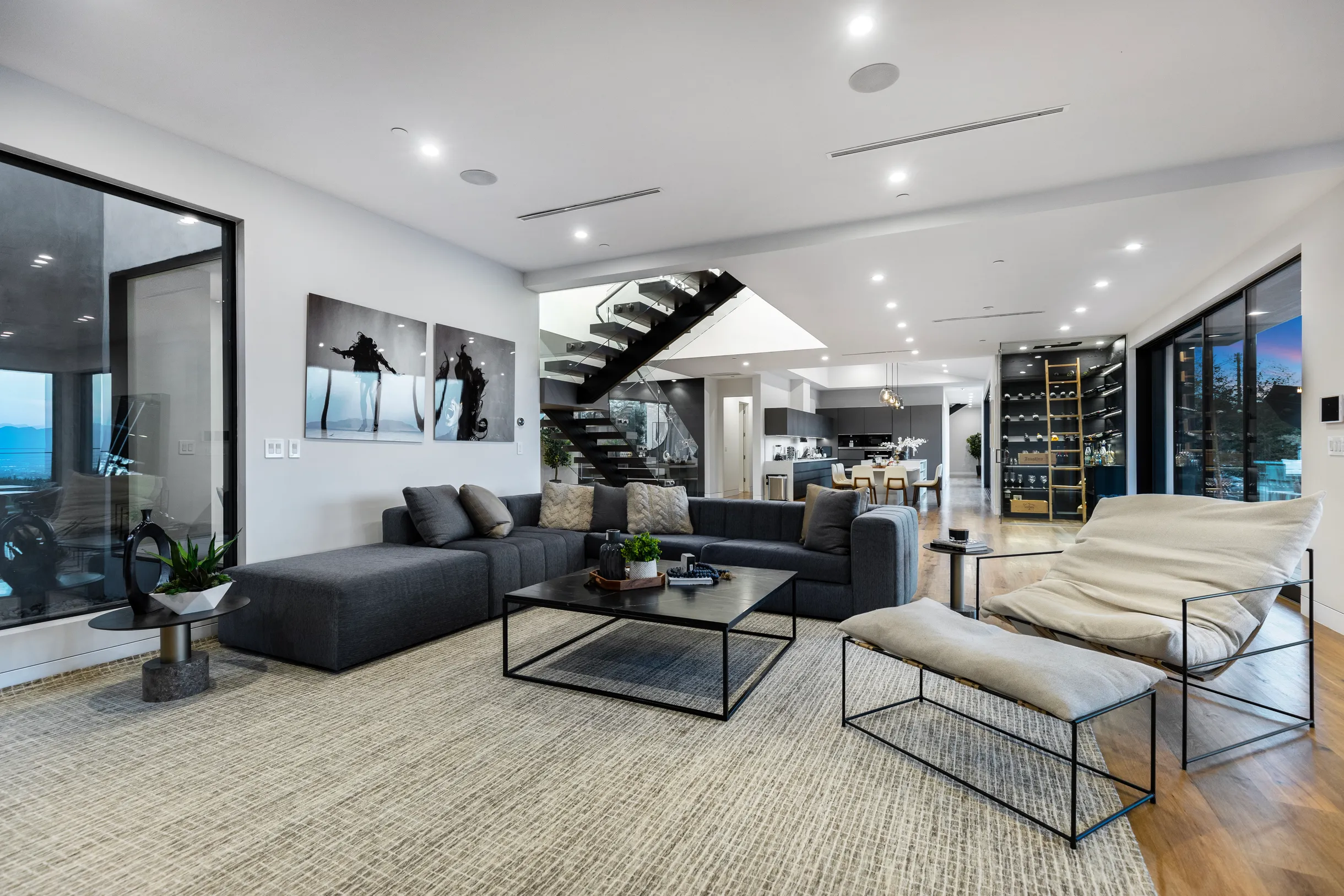 Wander Tarzana Skyline #37