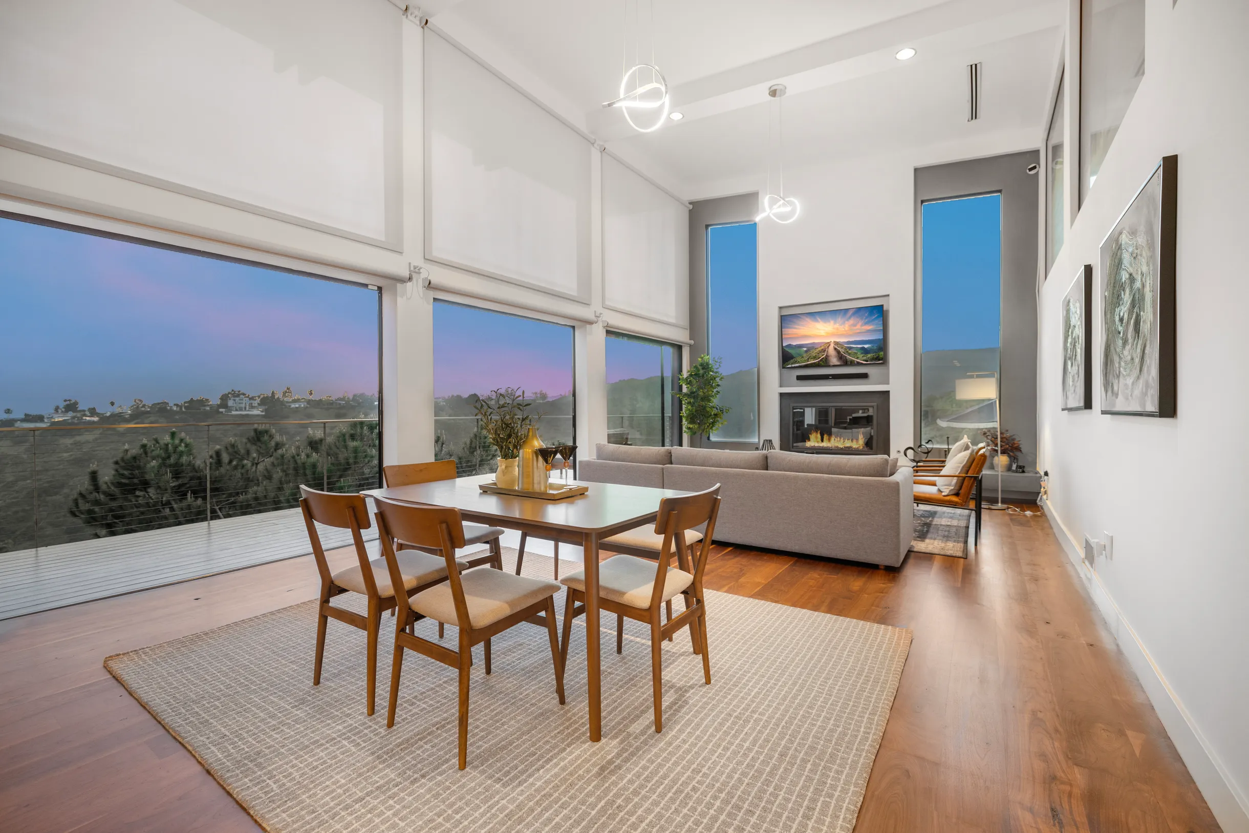 Wander Beverly Hills Skyridge #32