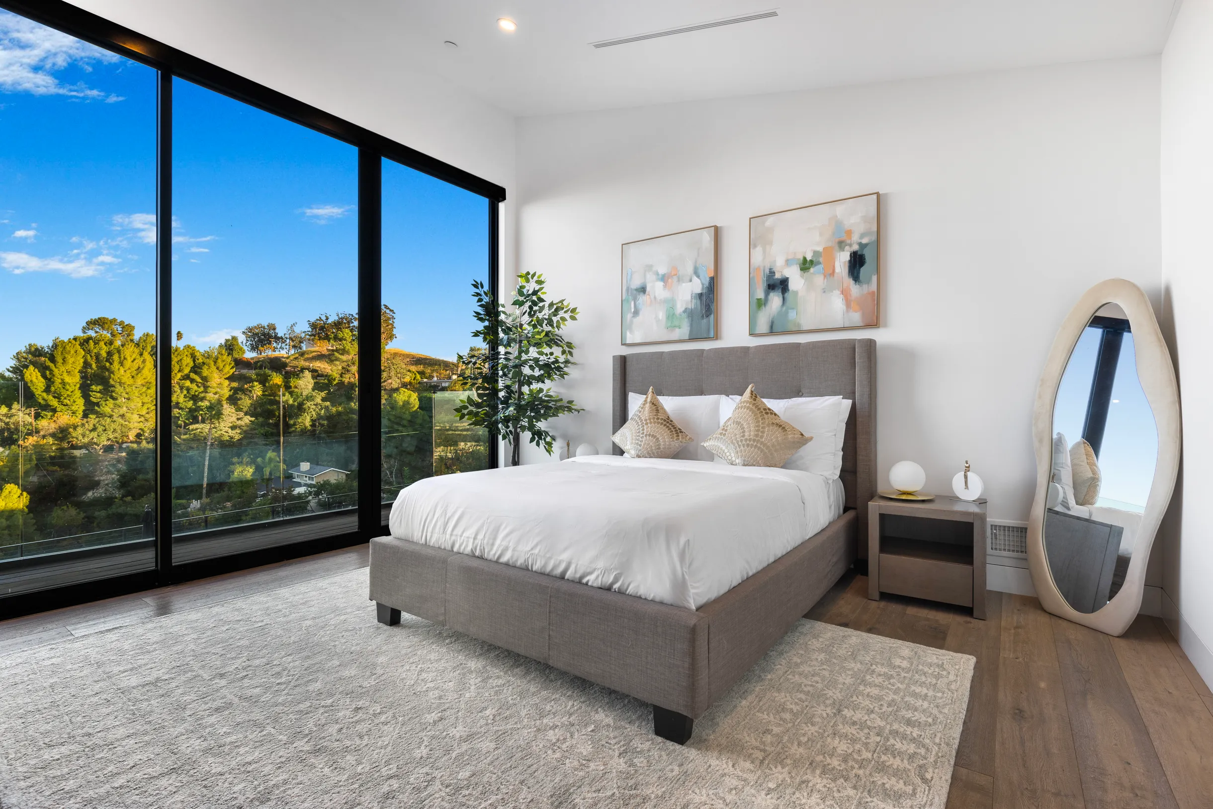 Wander Tarzana Skyline #10