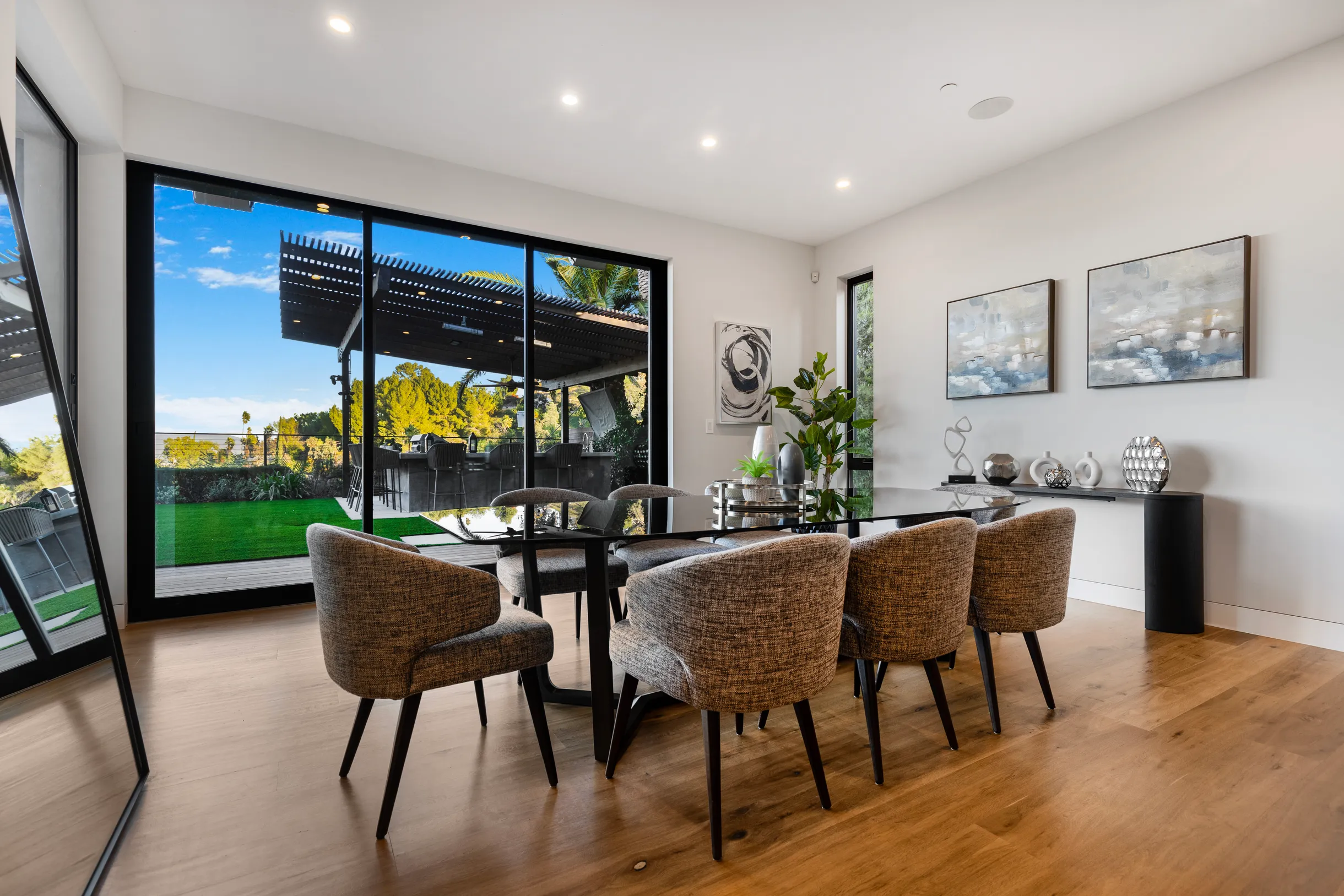 Wander Tarzana Skyline #46