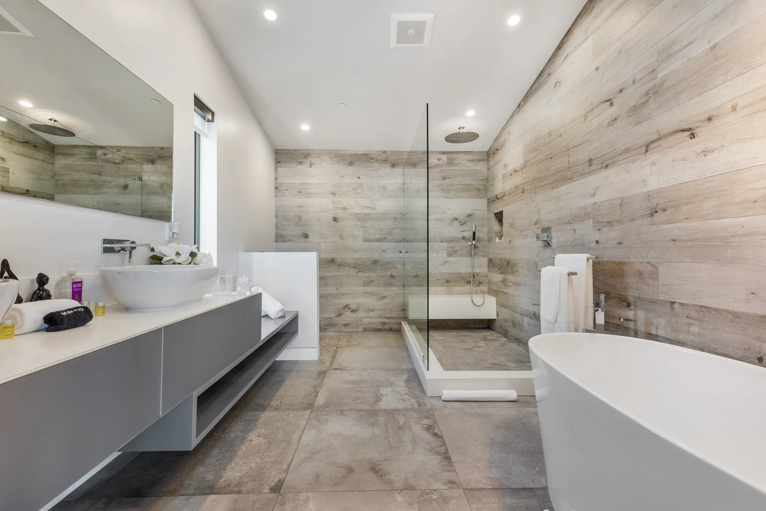 Wander Tarzana Skyline #15