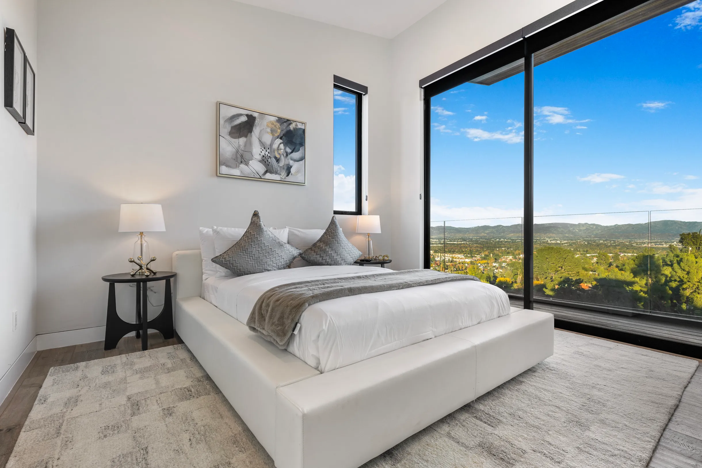 Wander Tarzana Skyline #16