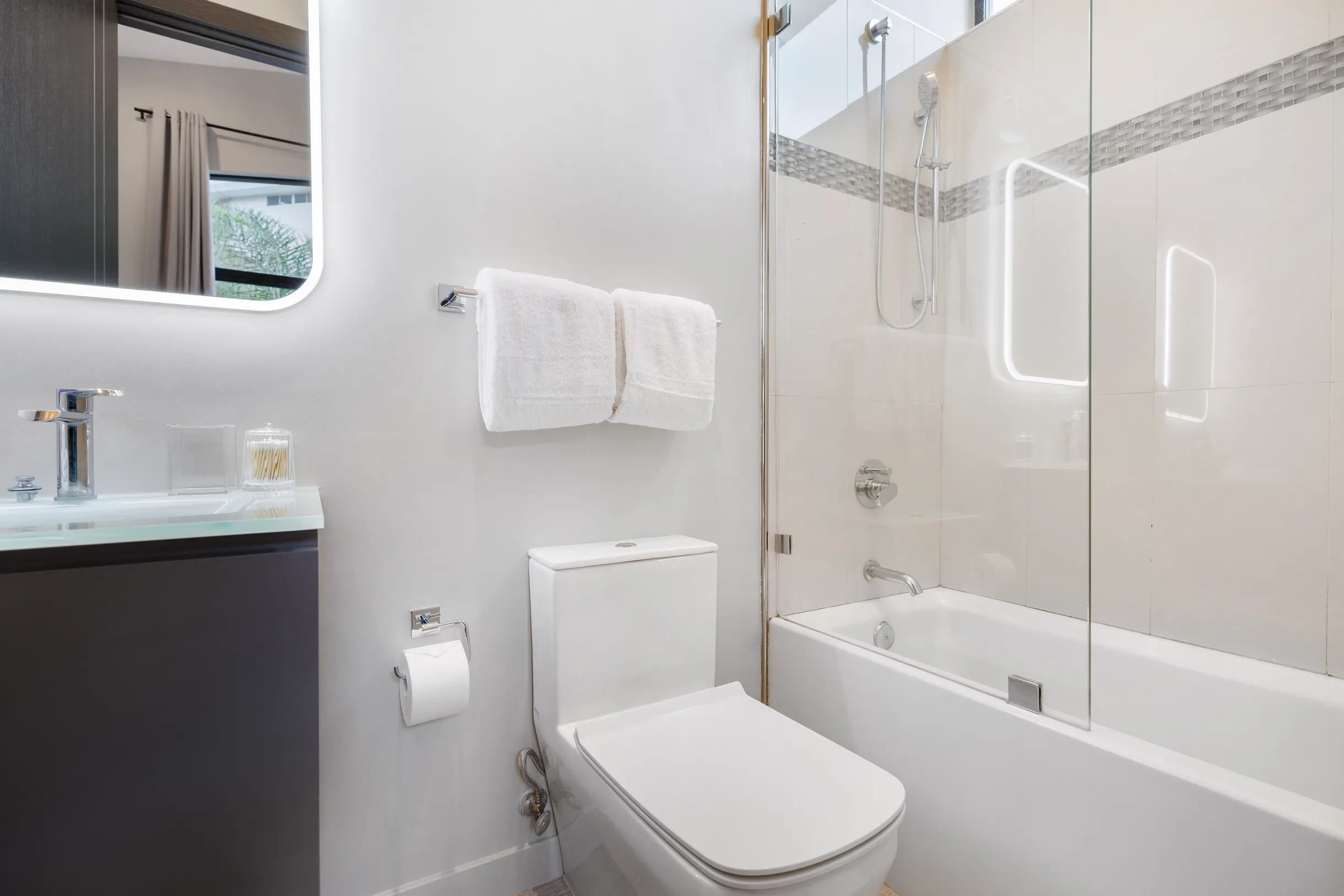 Wander Beverly Hills Pinnacle #6