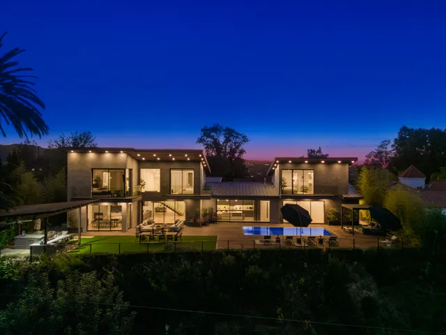Wander Tarzana Skyline #5