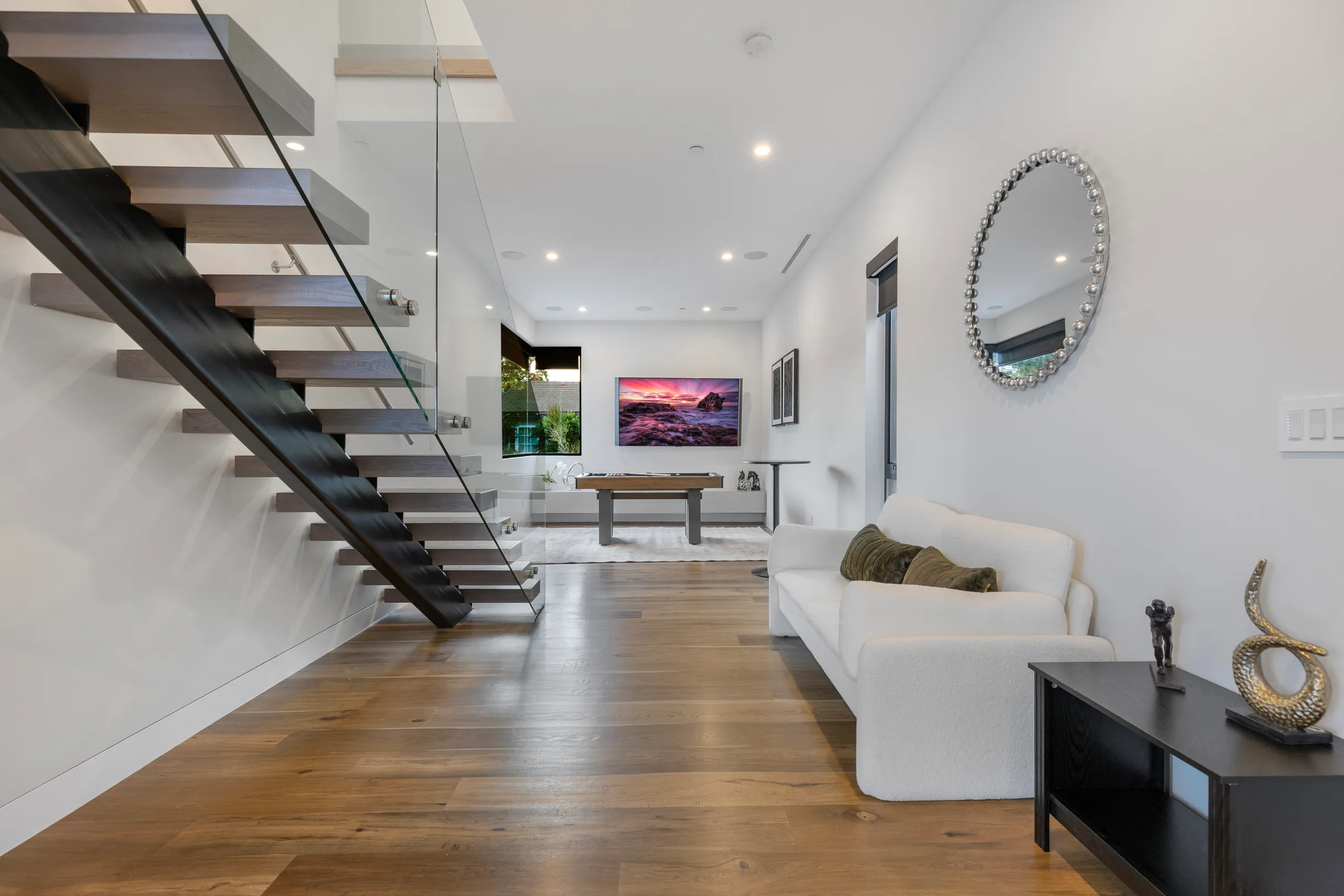 Wander Tarzana Skyline #30