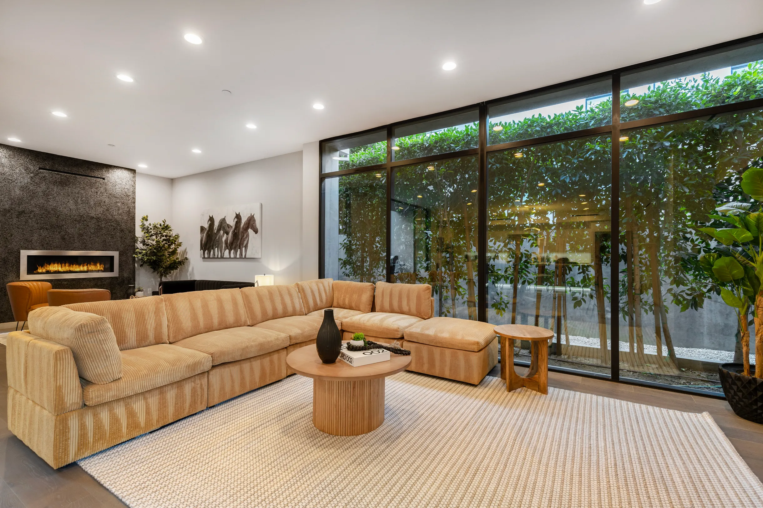 Wander Beverly Hills Pinnacle #28