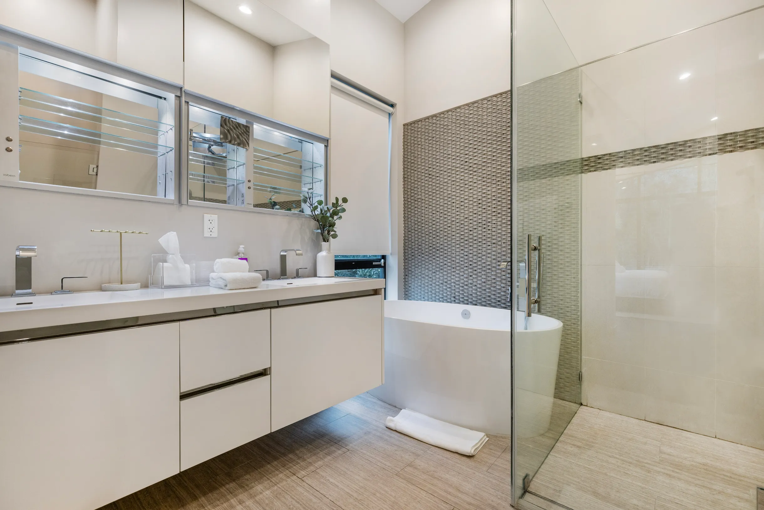 Wander Beverly Hills Pinnacle #15