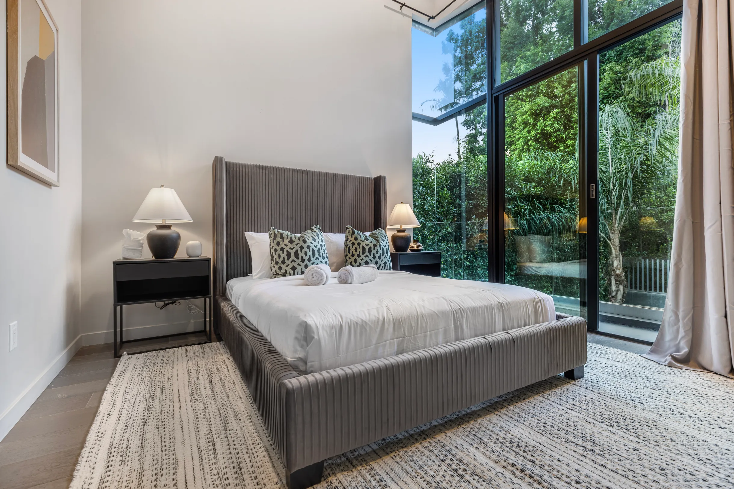 Wander Beverly Hills Pinnacle #16