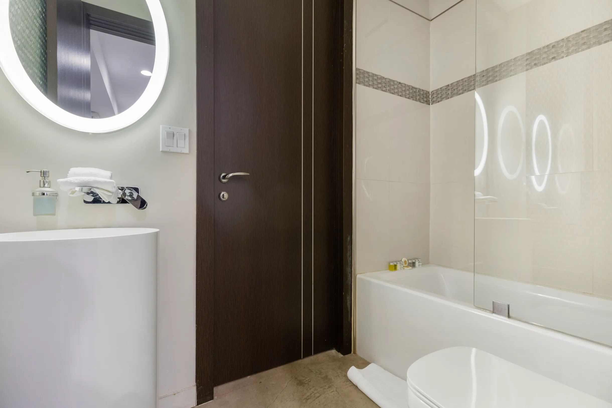 Wander Beverly Hills Pinnacle #23