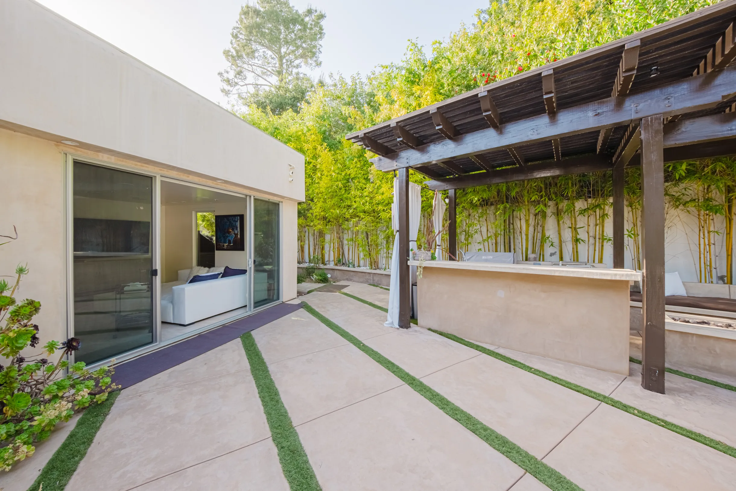 Wander Beverly Hills Serenity #37