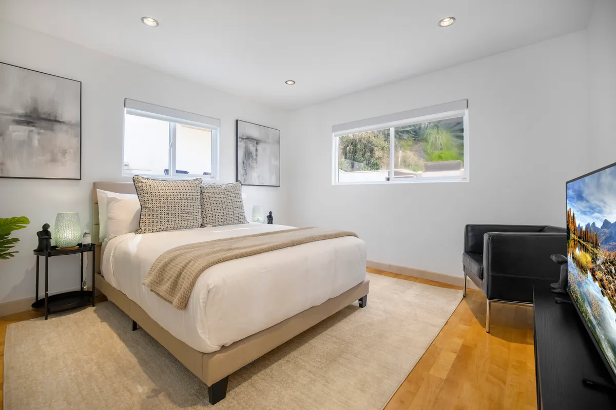 Bedroom 3 image