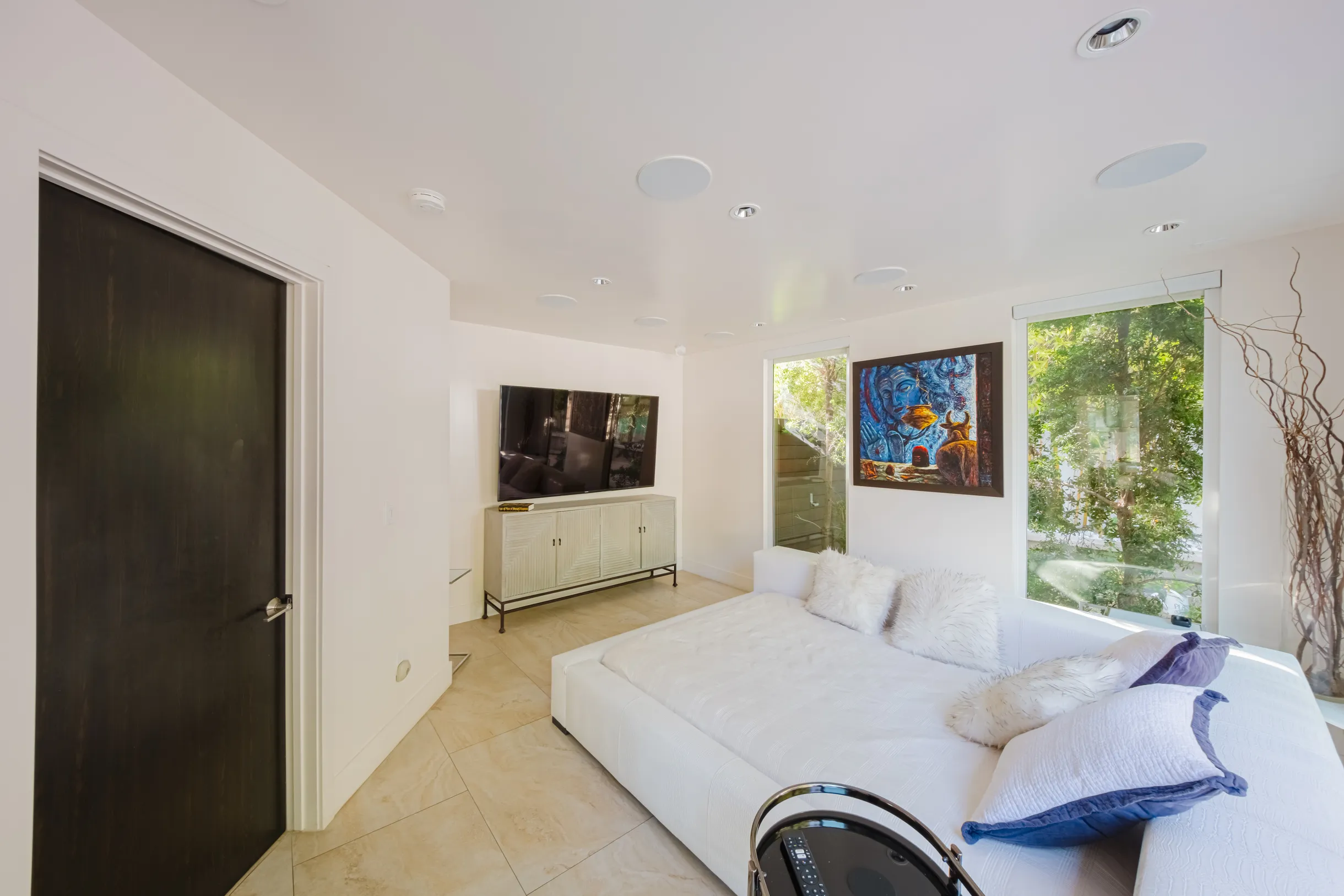 Wander Beverly Hills Serenity #38