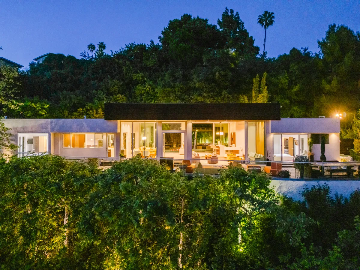 Wander Beverly Hills Serenity