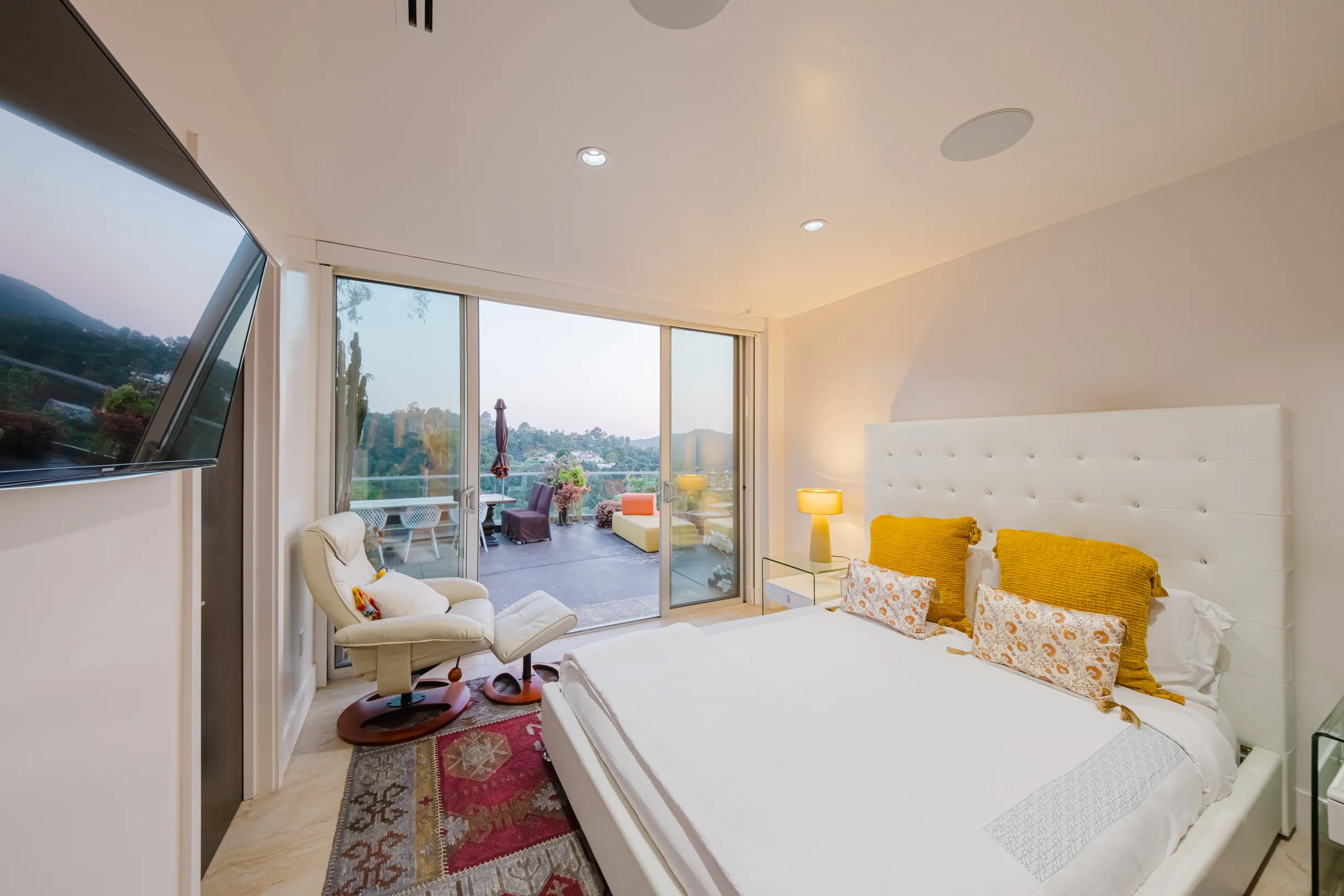 Wander Beverly Hills Serenity #39