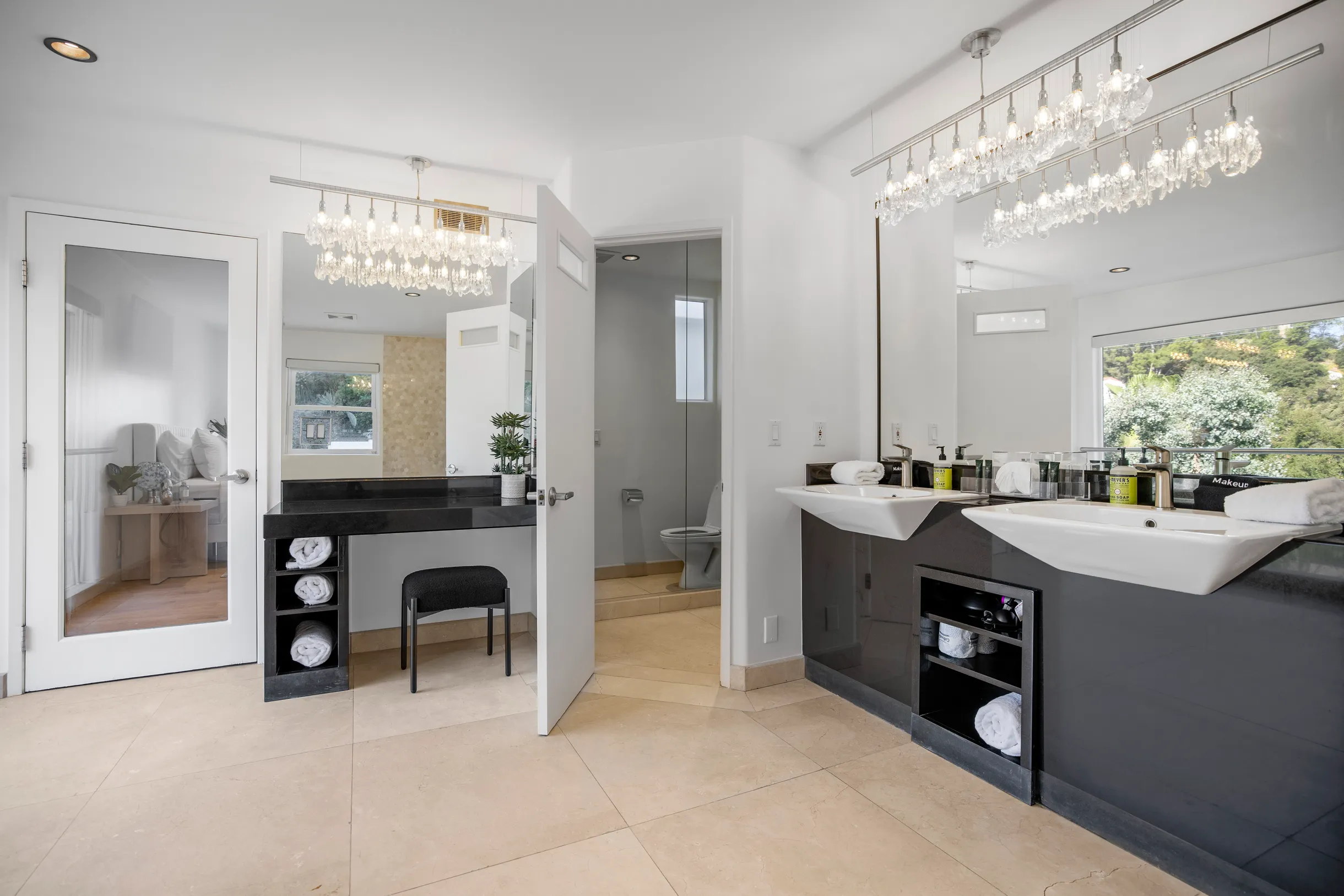 Wander Los Angeles Belvedere #30