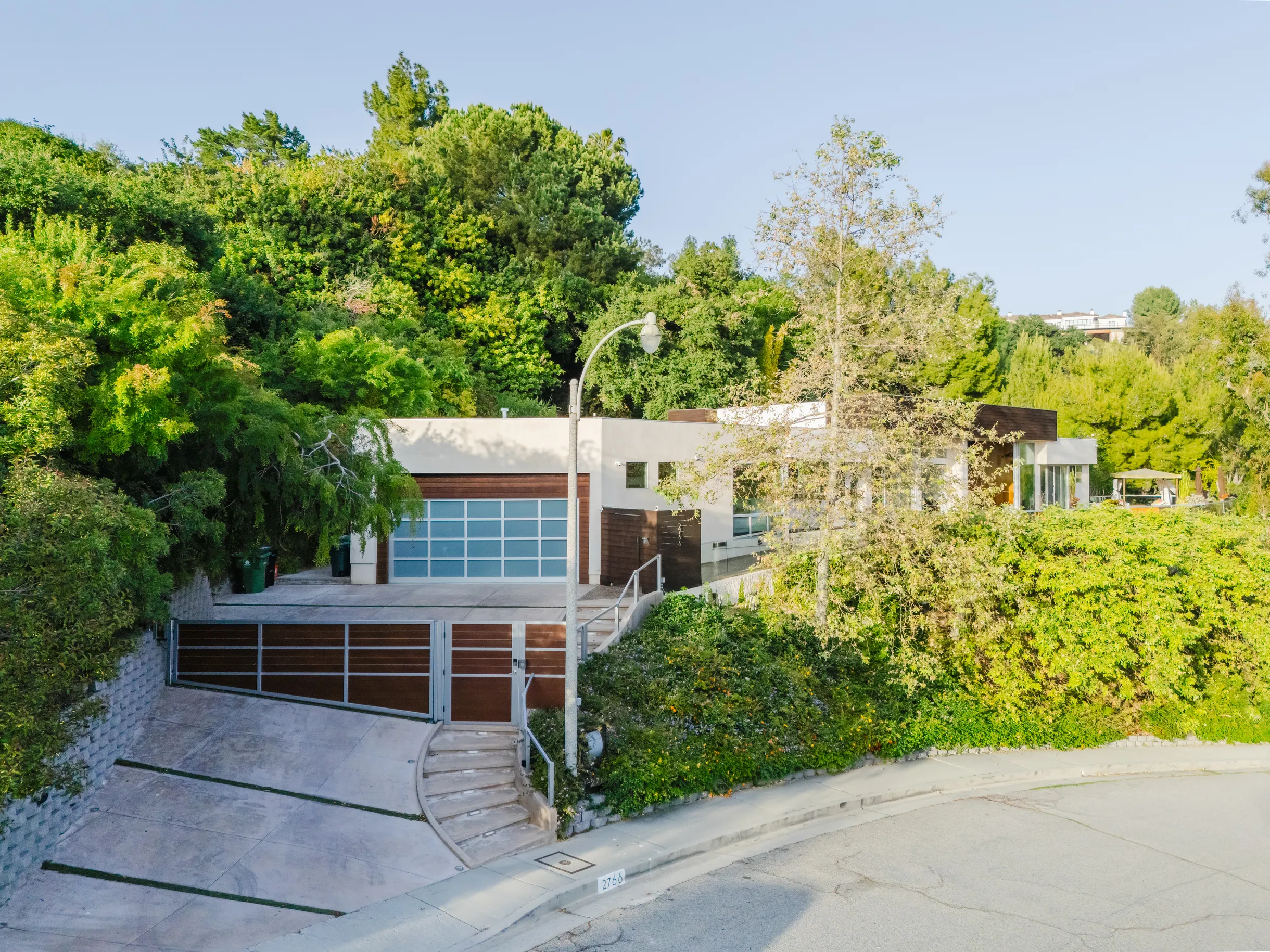 Wander Beverly Hills Serenity #57