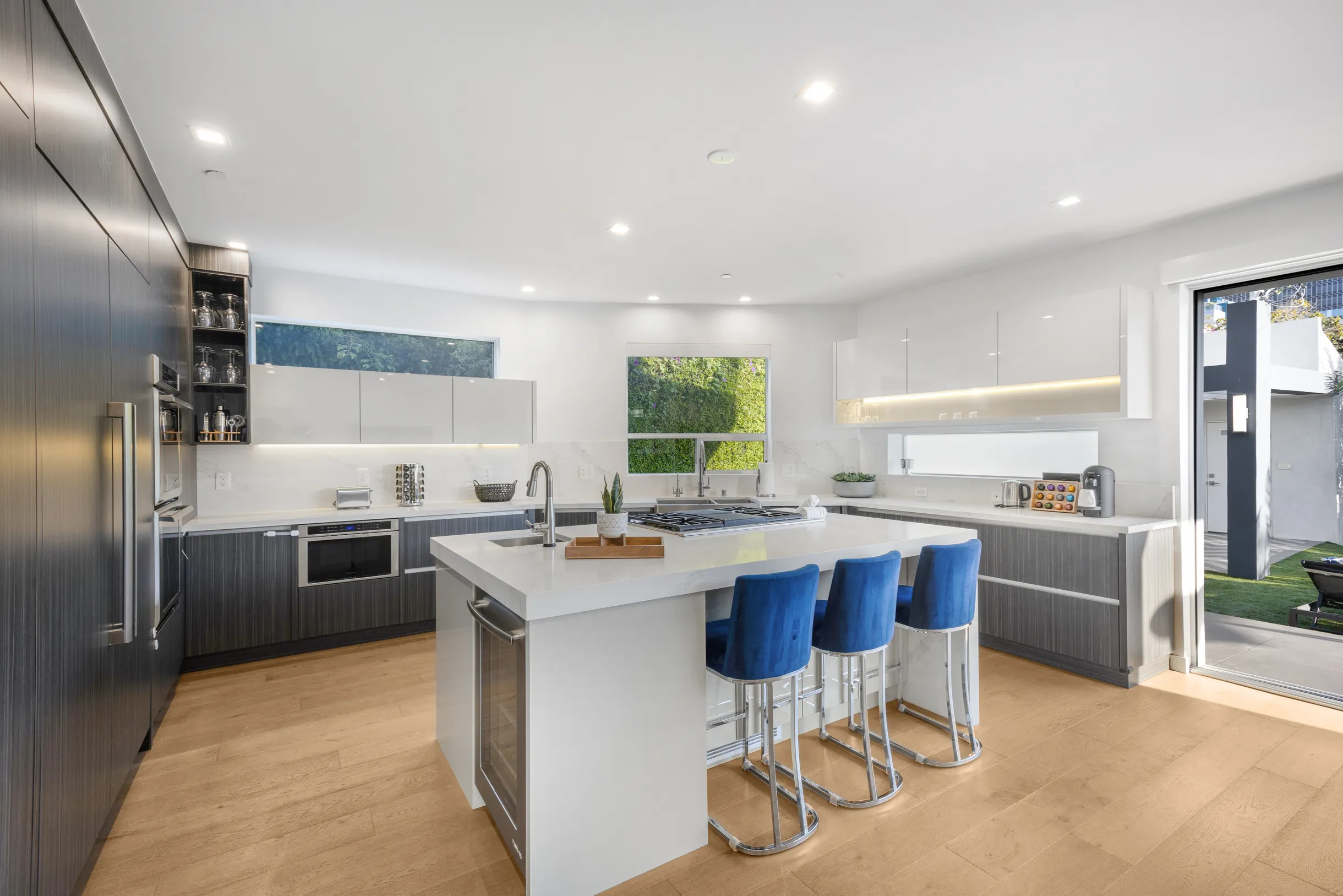 Wander West Hollywood Escape #6