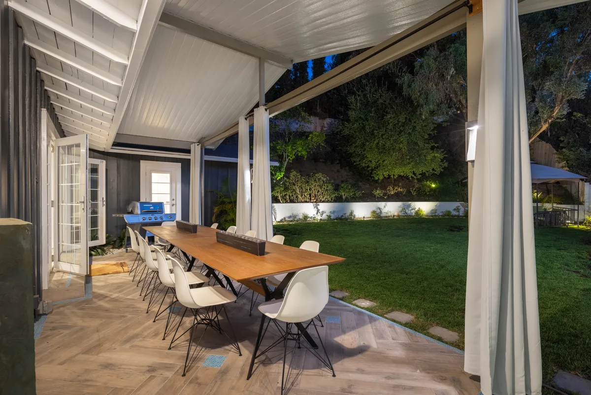 Wander Beverly Hills Eden #17