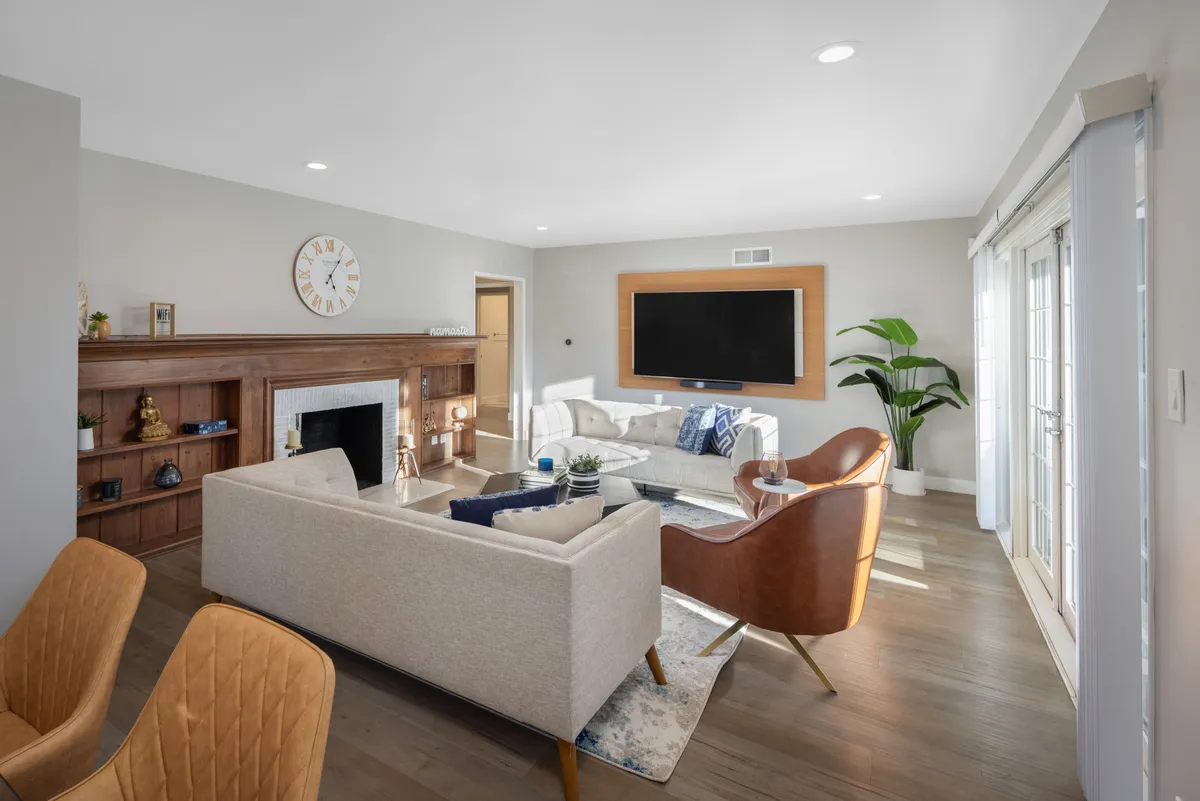 Wander Beverly Hills Eden #5