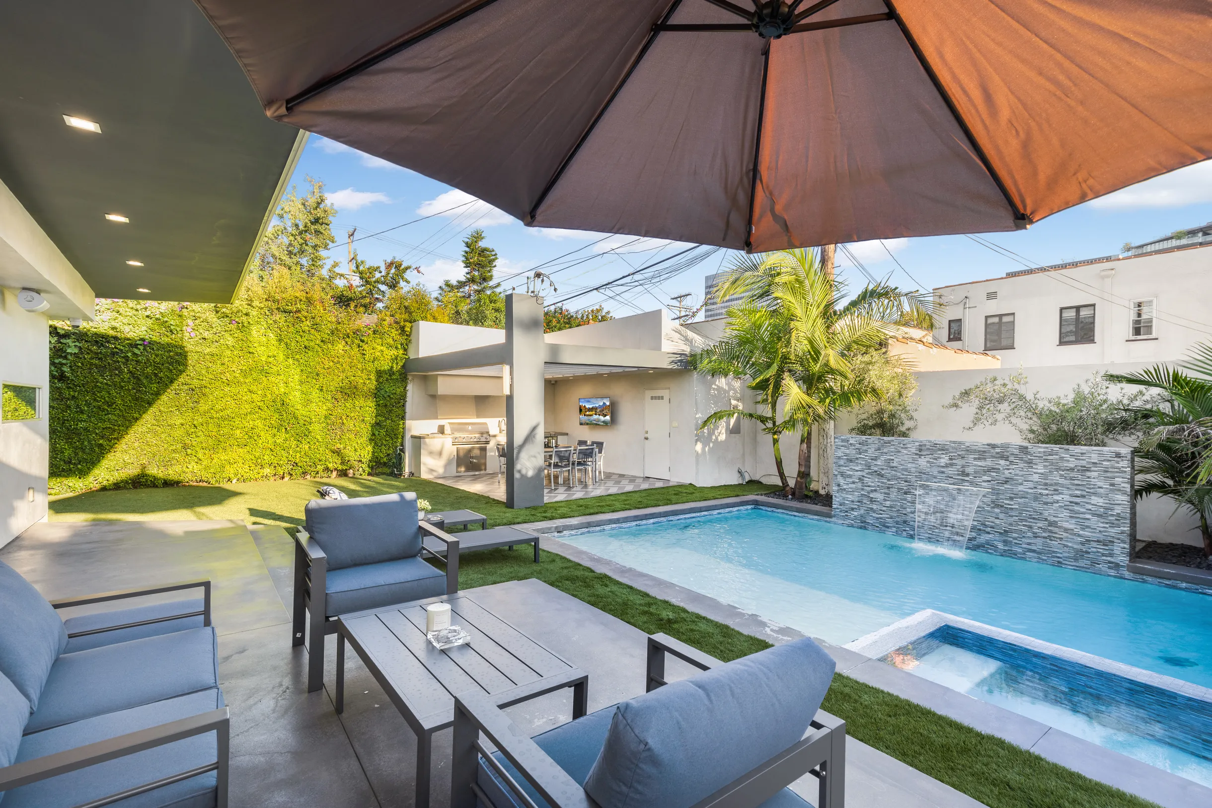 Wander West Hollywood Escape #26