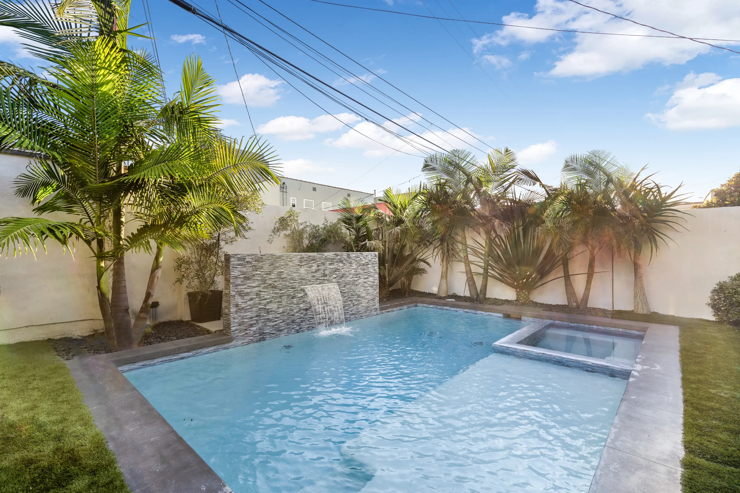 Wander West Hollywood Escape #34