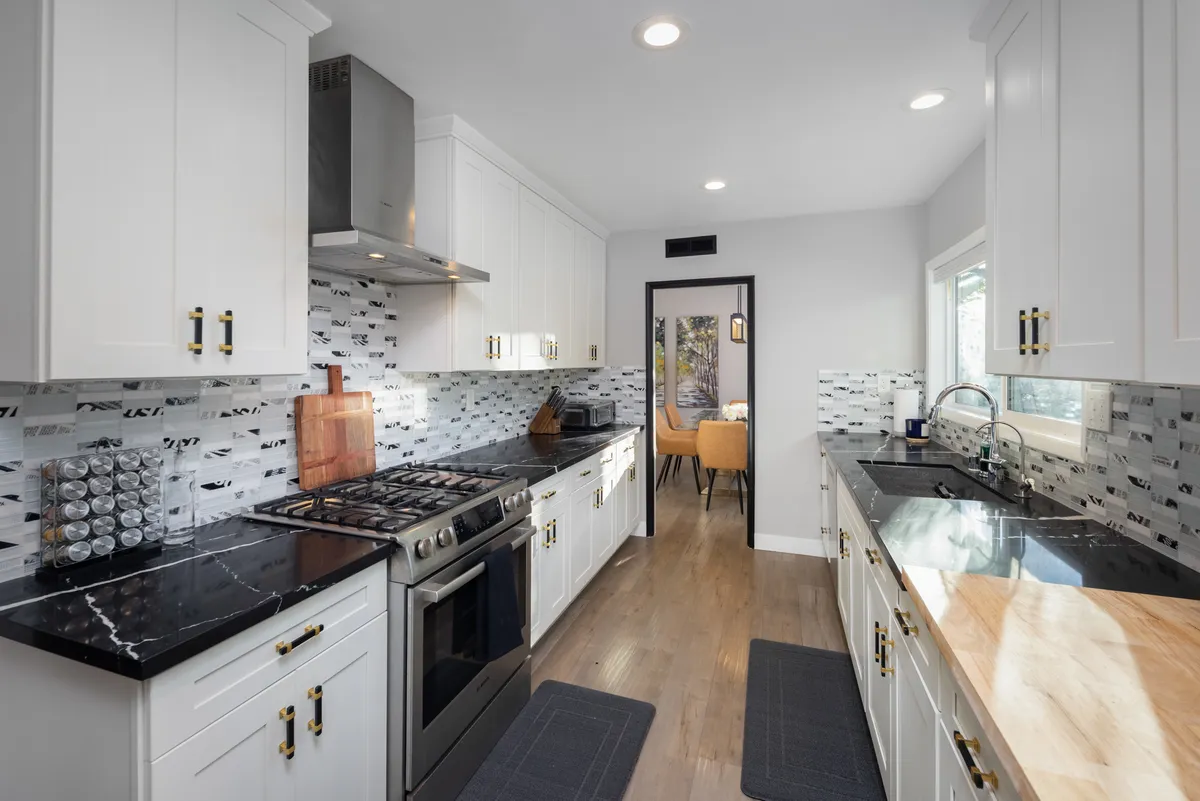 Wander Beverly Hills Eden #7