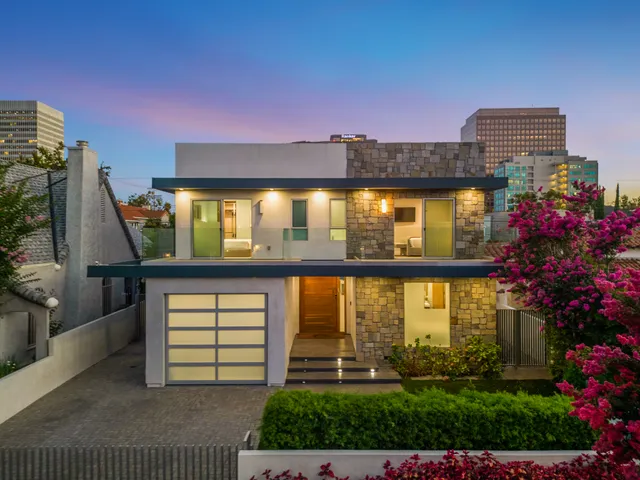 Wander West Hollywood Escape #5