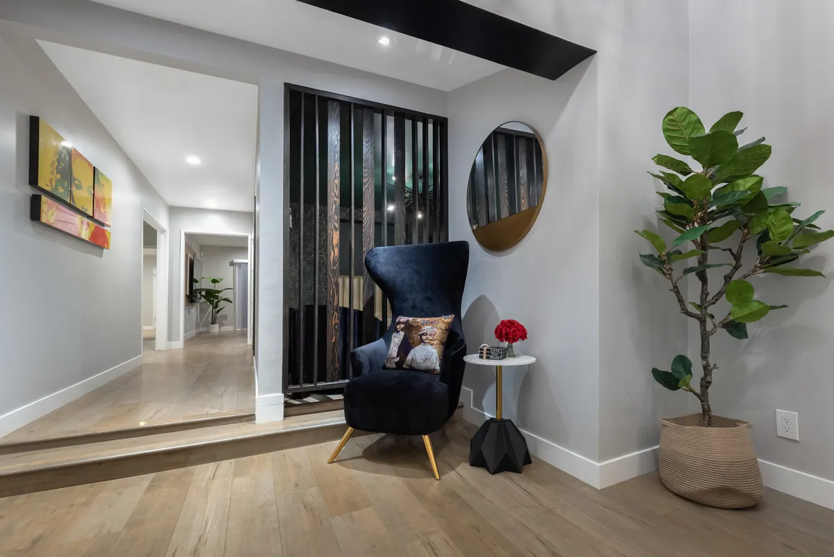 Wander Beverly Hills Eden