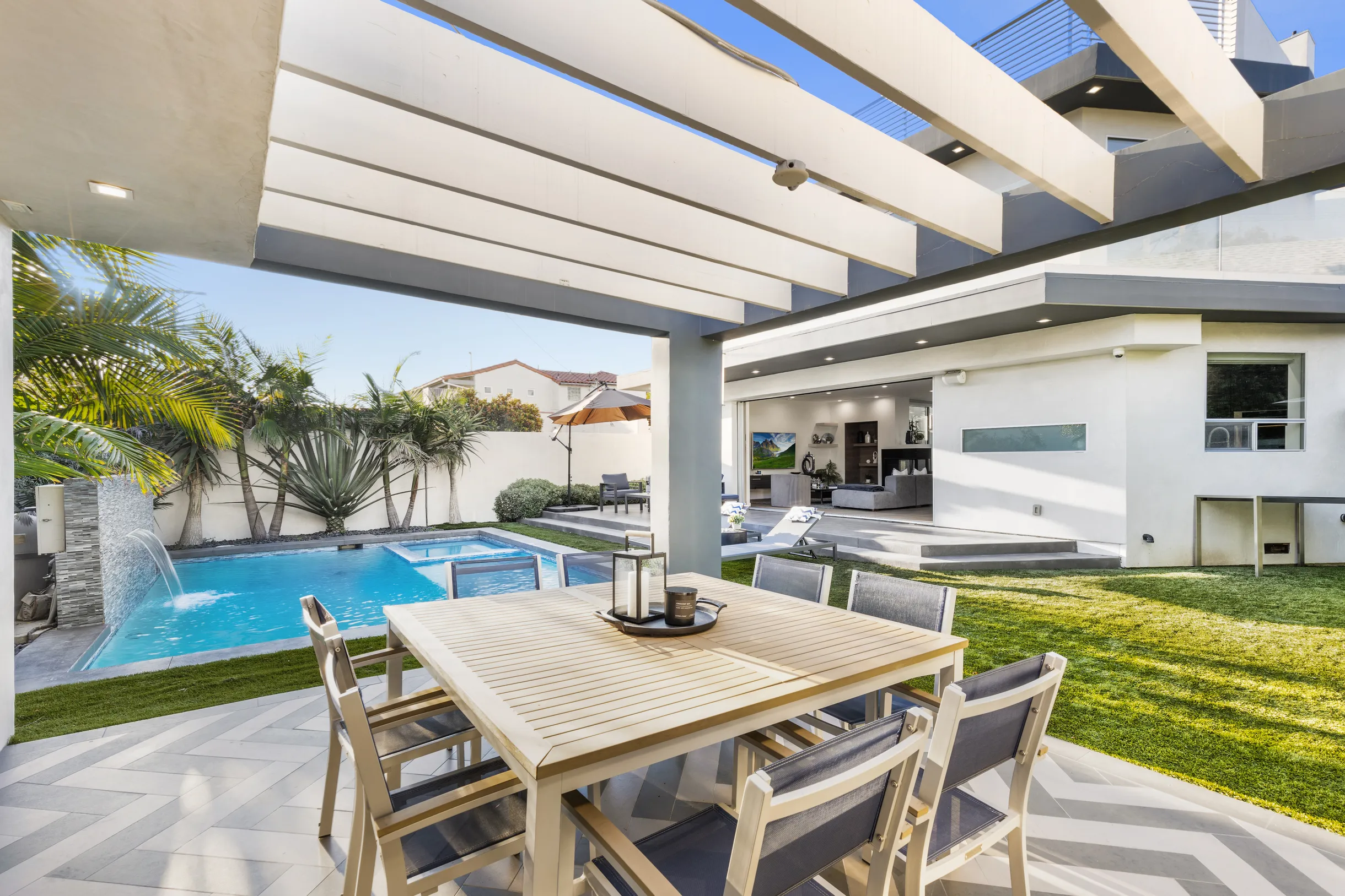 Wander West Hollywood Escape #37