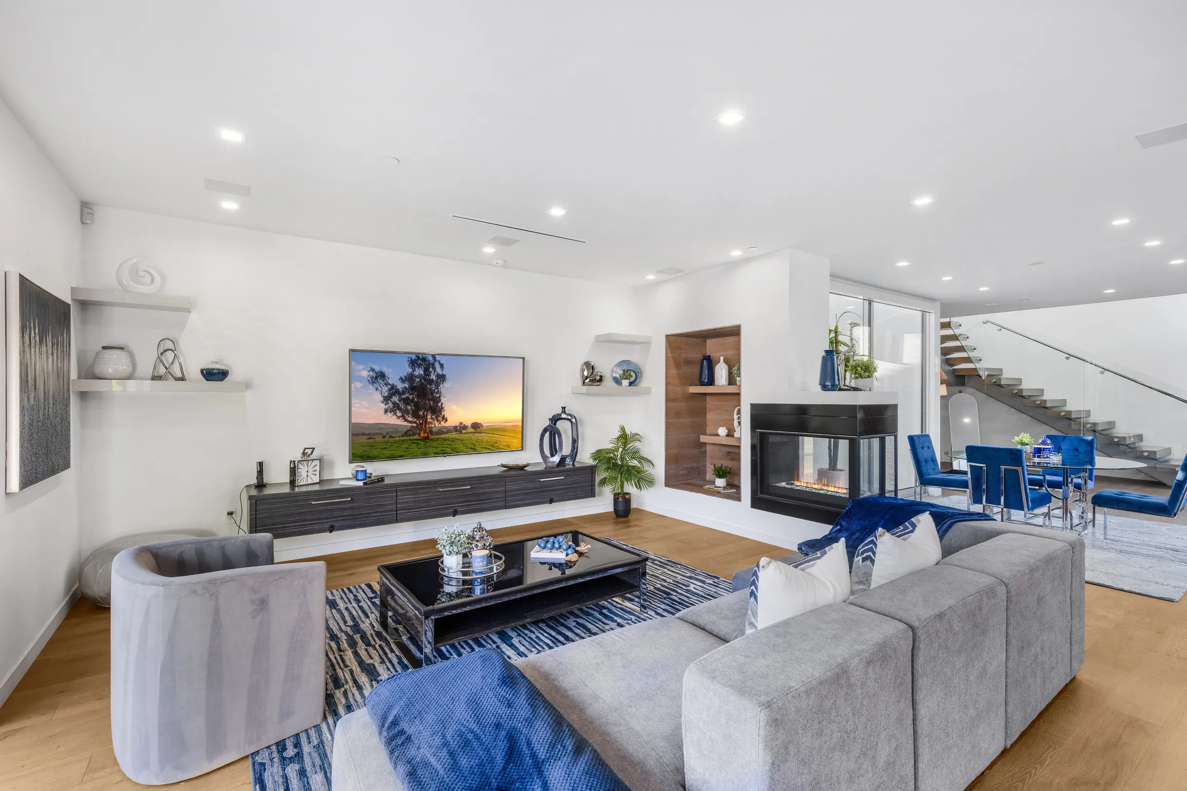 Wander West Hollywood Escape #38