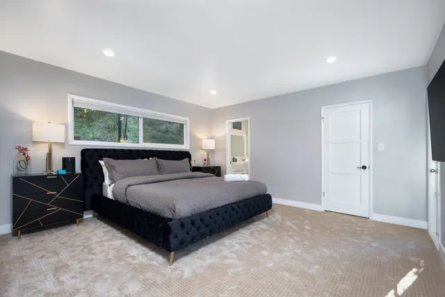 Bedroom 1 image 1