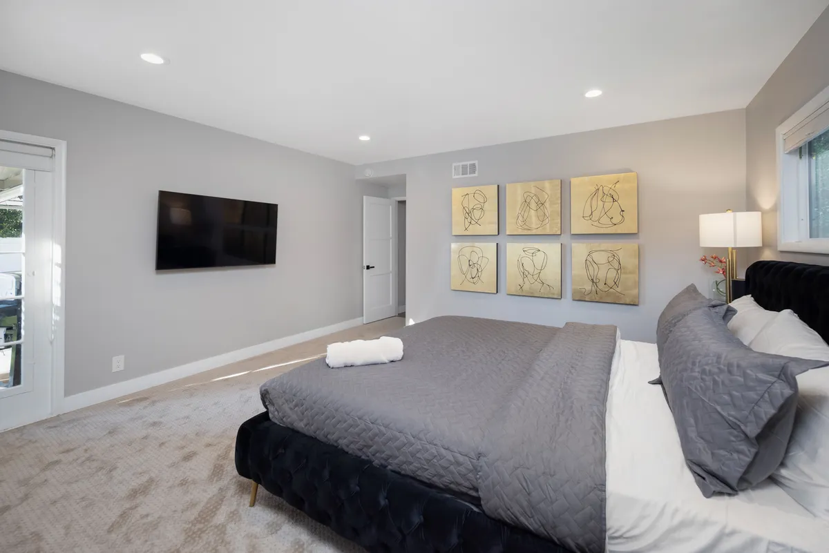 Wander Beverly Hills Eden #23