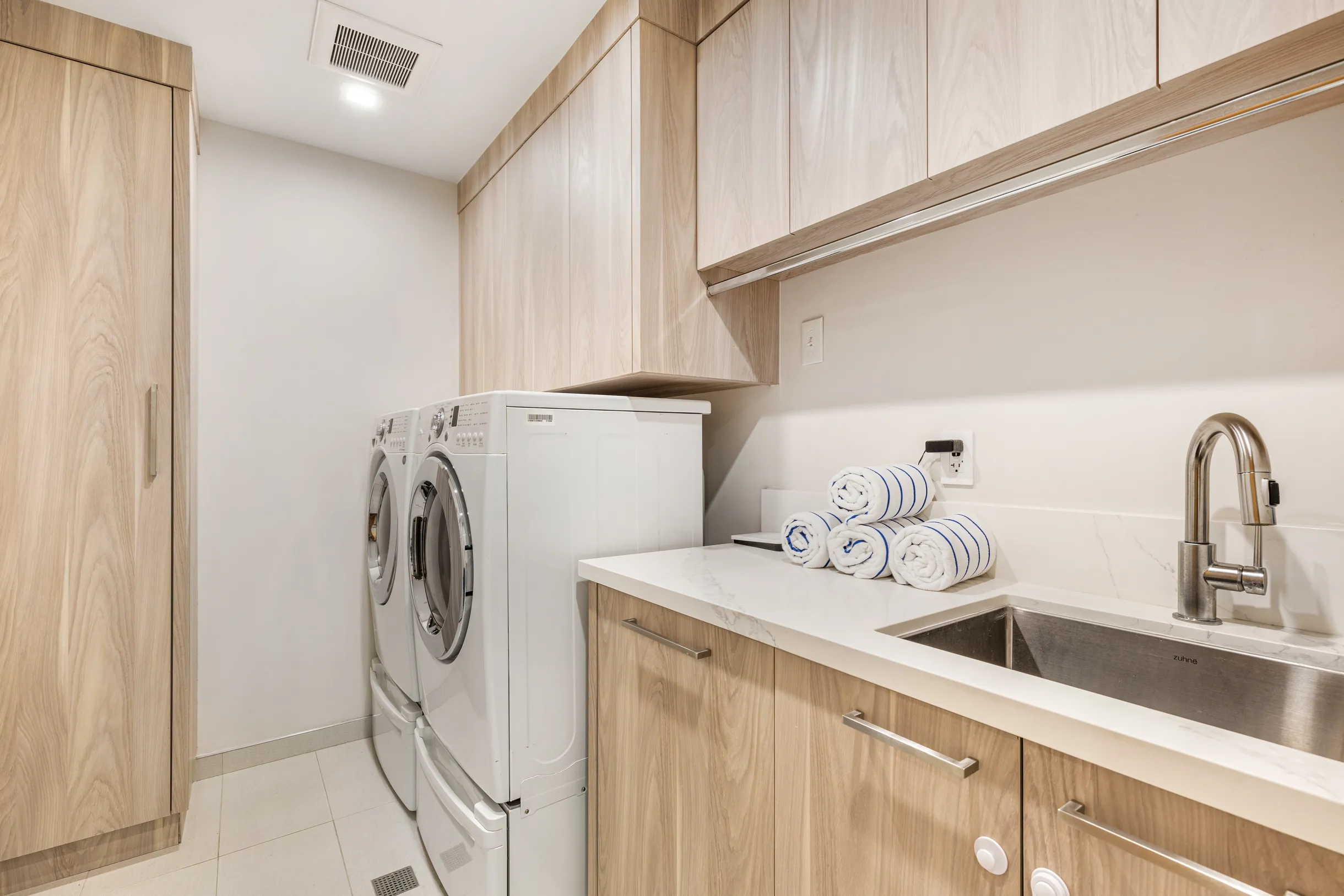 Wander West Hollywood Escape #15