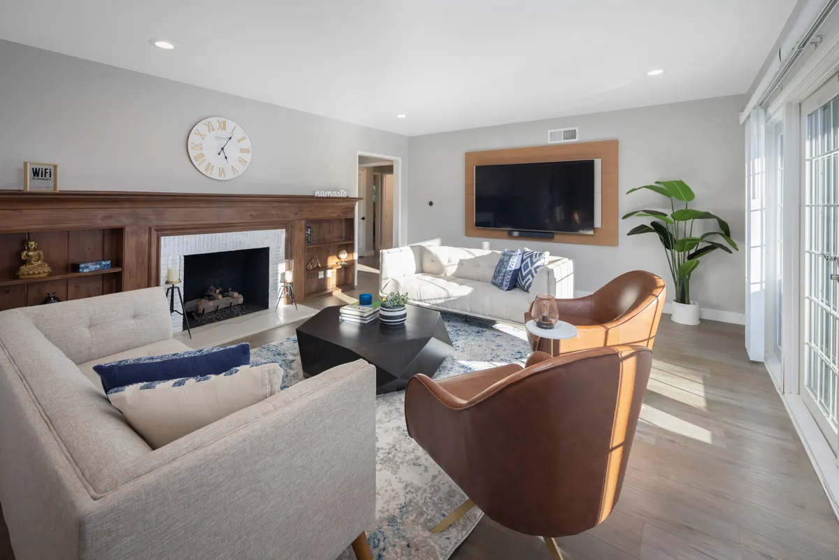 Wander Beverly Hills Eden #34