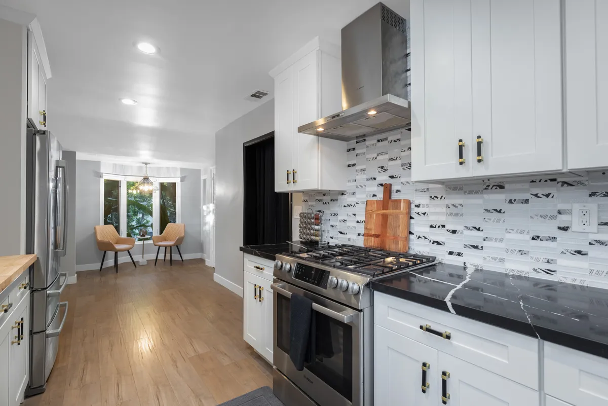 Wander Beverly Hills Eden #30