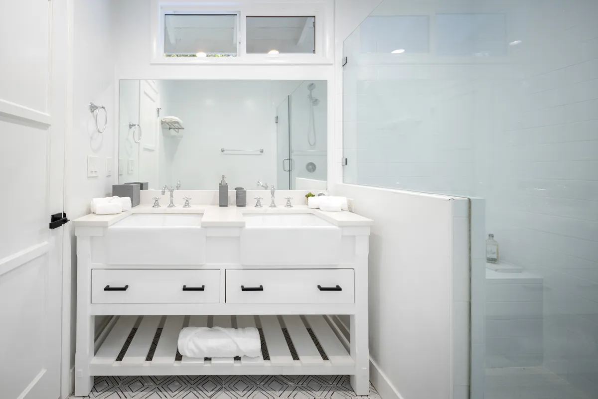 Wander Beverly Hills Eden