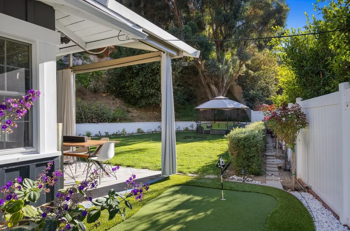 Wander Beverly Hills Eden #42