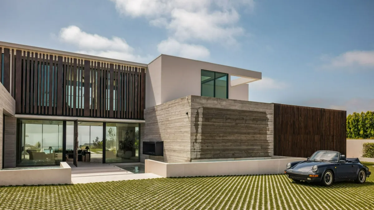 Wander Malibu Heights