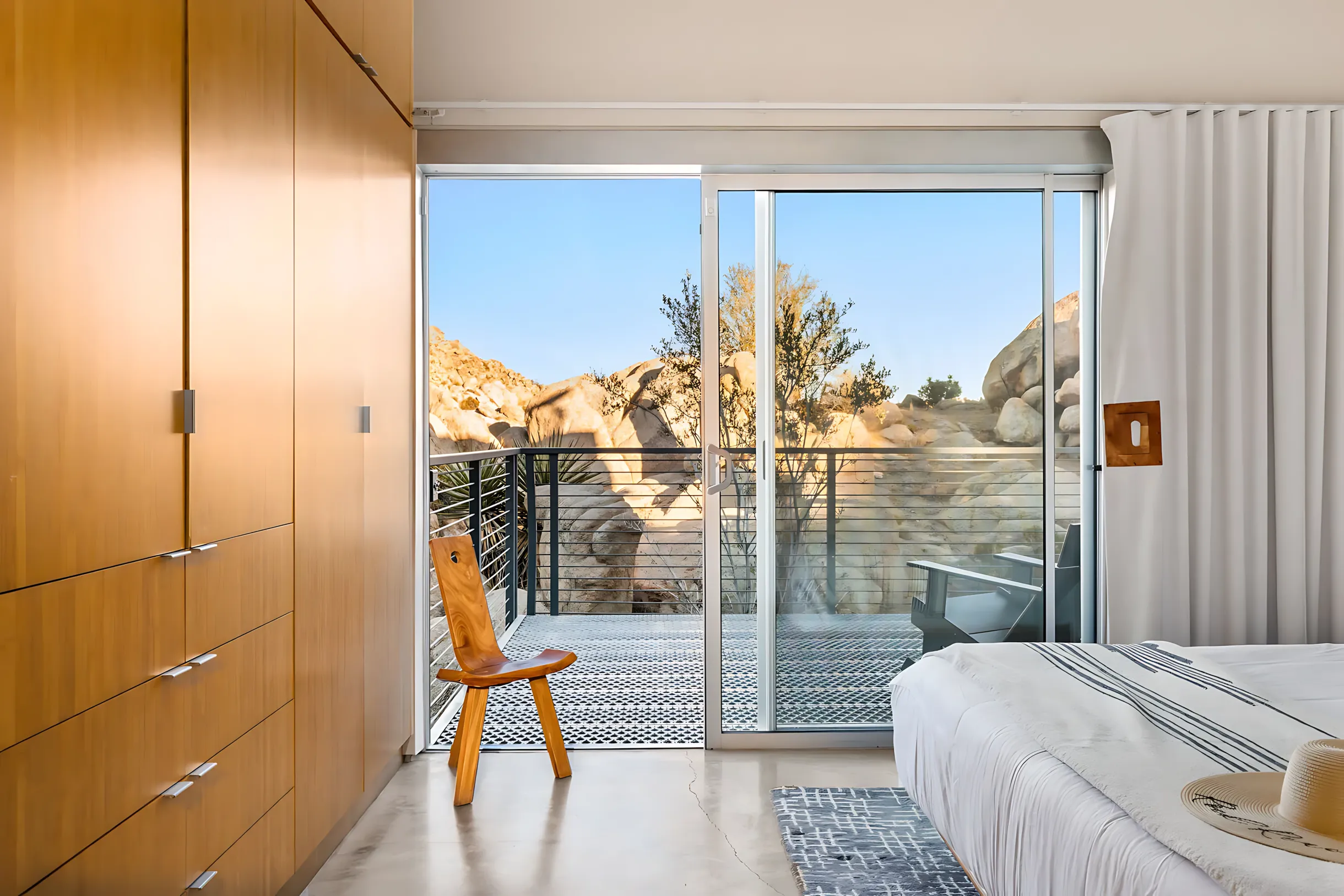 Wander High Desert Boulders #22